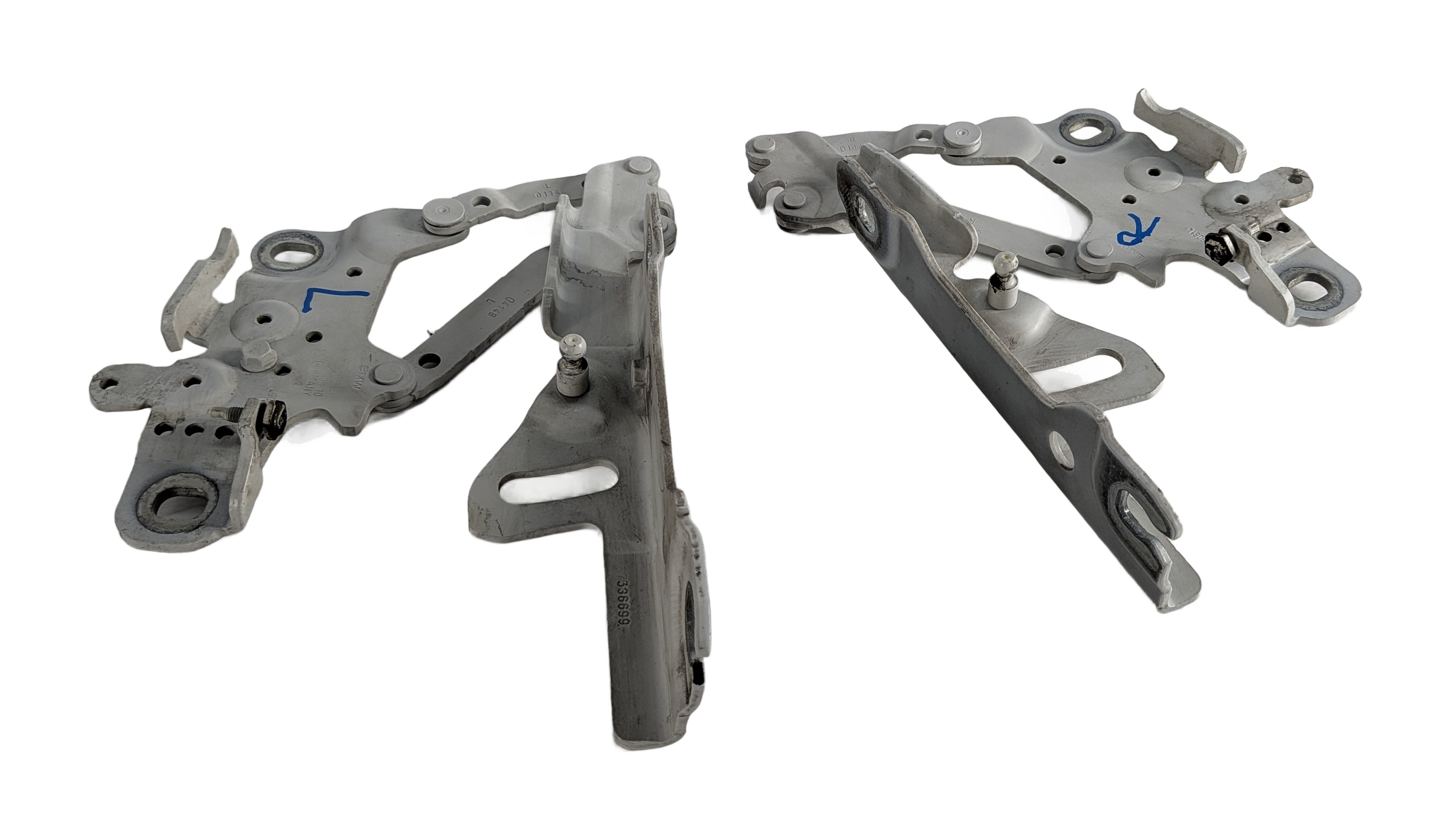 12-21 BMW 2 3 4 SERIES (F22 F30 F32 F34) LEFT & RIGHT HOOD HINGE SET 2 (White) — exact item pictured