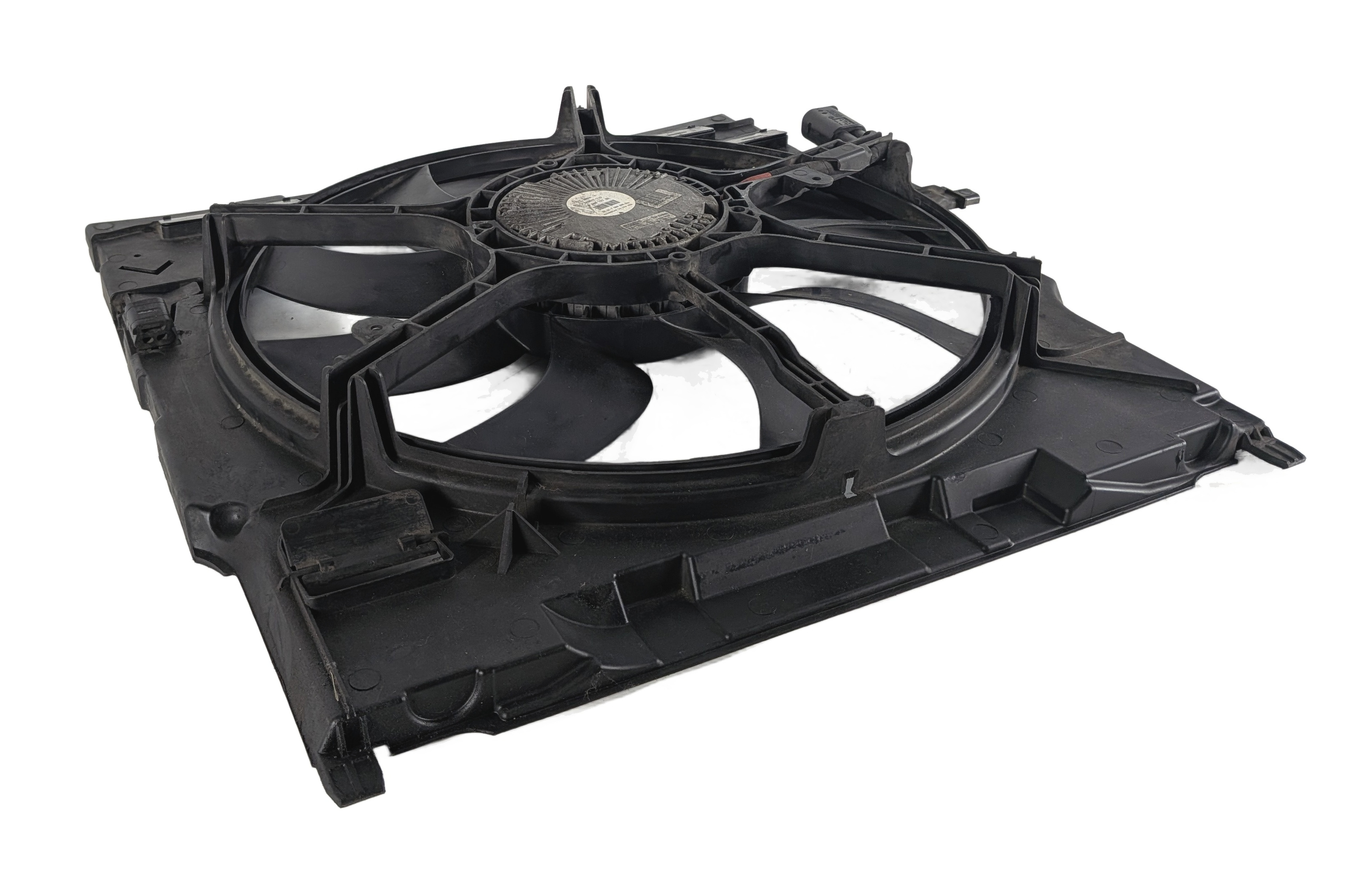 13-17 BMW 228i 235i M2 328i 335i 428i 435i (F22 F30 F32) RADIATOR COOLING FAN — exact item pictured