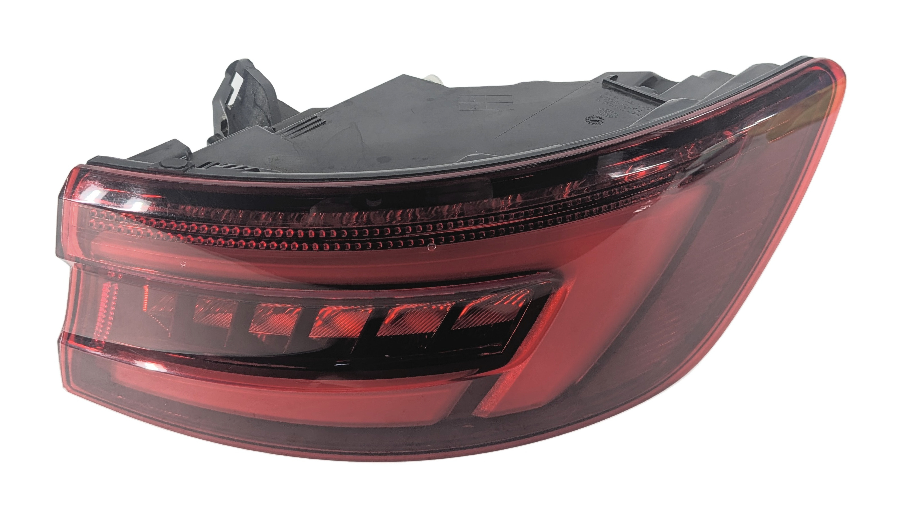 17-19 AUDI A4 (B9 8W) REAR RIGHT PASSENGER OUTER TAILLIGHT BRAKE LIGHT LAMP LED — exact item pictured