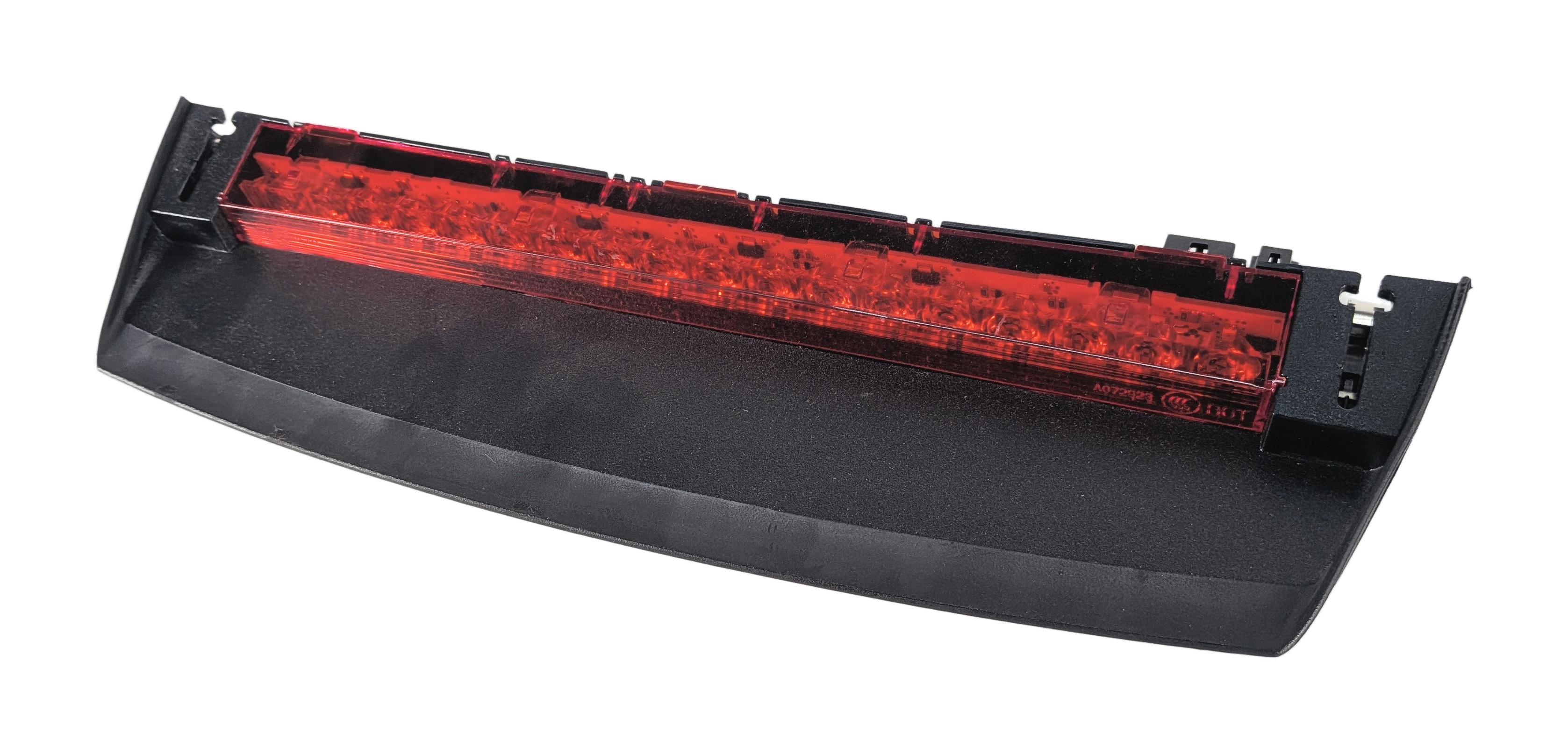 2018 AUDI A3 (8V) REAR UPPER CENTER HATCH THIRD 3RD BRAKE STOP LIGHT LAMP — exact item pictured