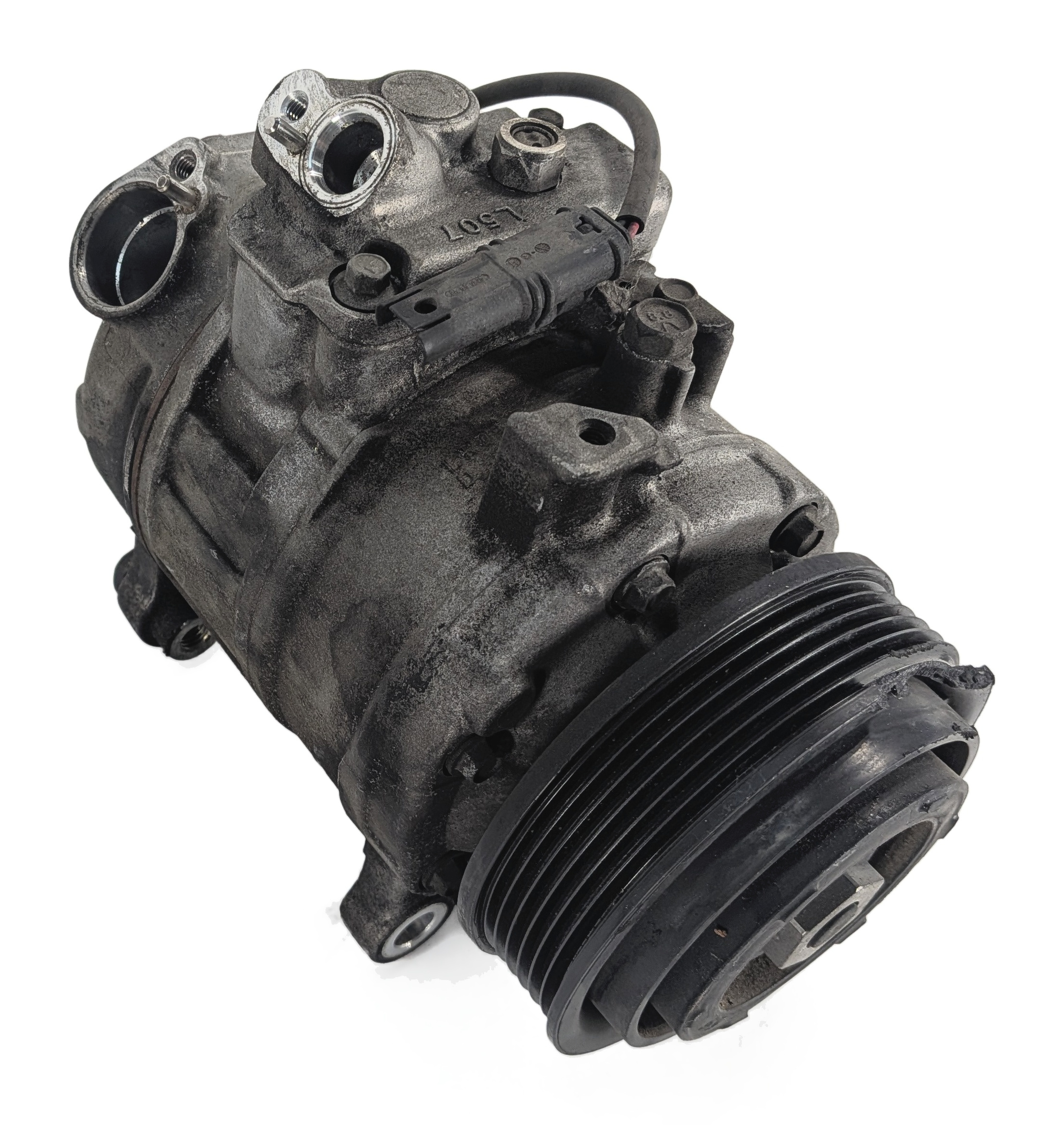 2013-2018 BMW X3 X4 (F25 F26) 28dX / 28iX - 2.0L ENGINE A/C COMPRESSOR PUMP — exact item pictured