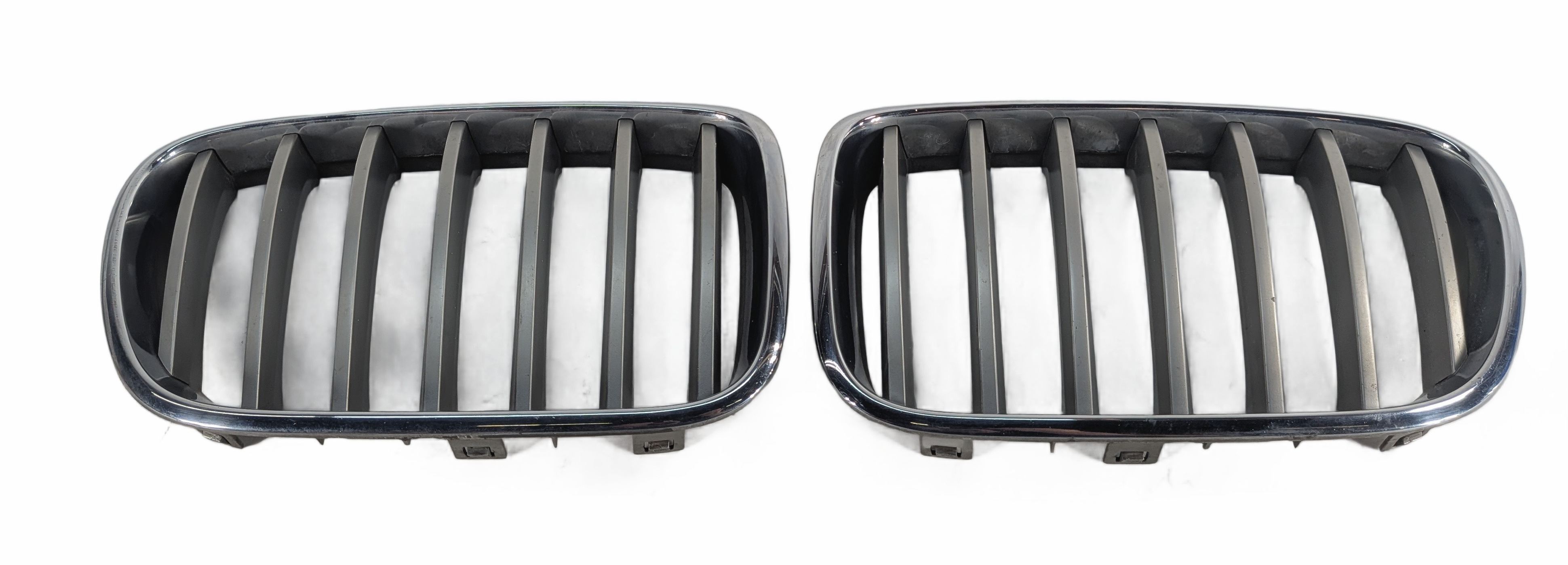 2013-2017 BMW X3 (F25) FRONT LEFT & RIGHT HOOD VENT TRIM GRILLE SET/2 — exact item pictured