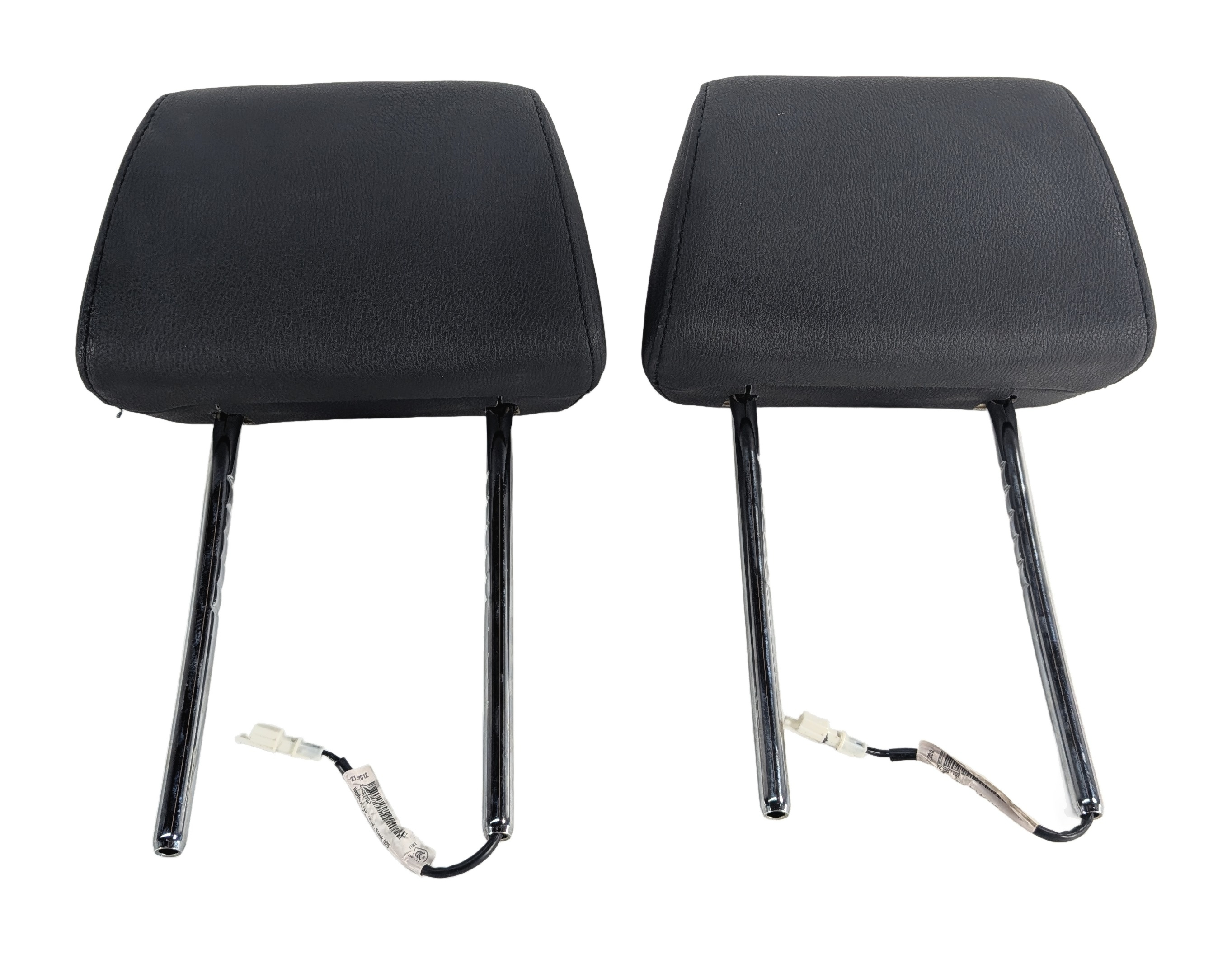 11-18 BMW X3 X4 F25 F26 LEFT DRIVER & RIGHT PASSENGER HEADREST SET/2 (Black) — exact item pictured
