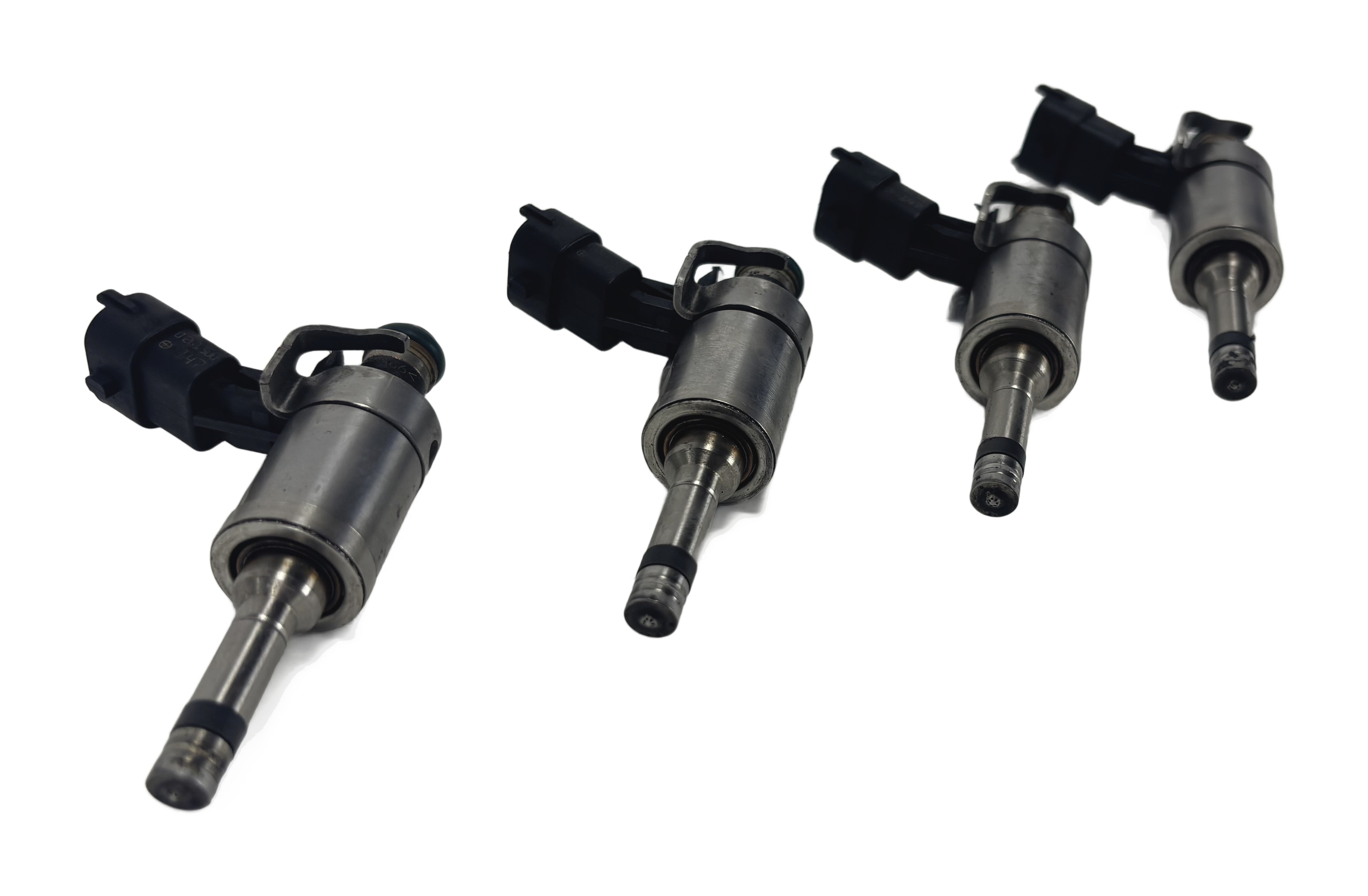 12-17 LR2 DISCOVERY SPORT RANGE ROVER EVOQUE (L538 L550) 2.0L FUEL INJECTOR SET — exact item pictured