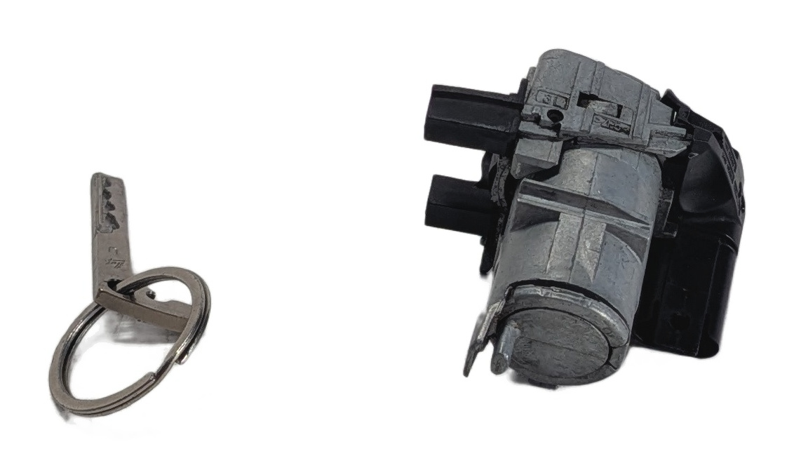 2015 MERCEDES GLK350 (X204) FRONT LEFT DRIVER DOOR LOCK CYLINDER w/KEY — exact item pictured