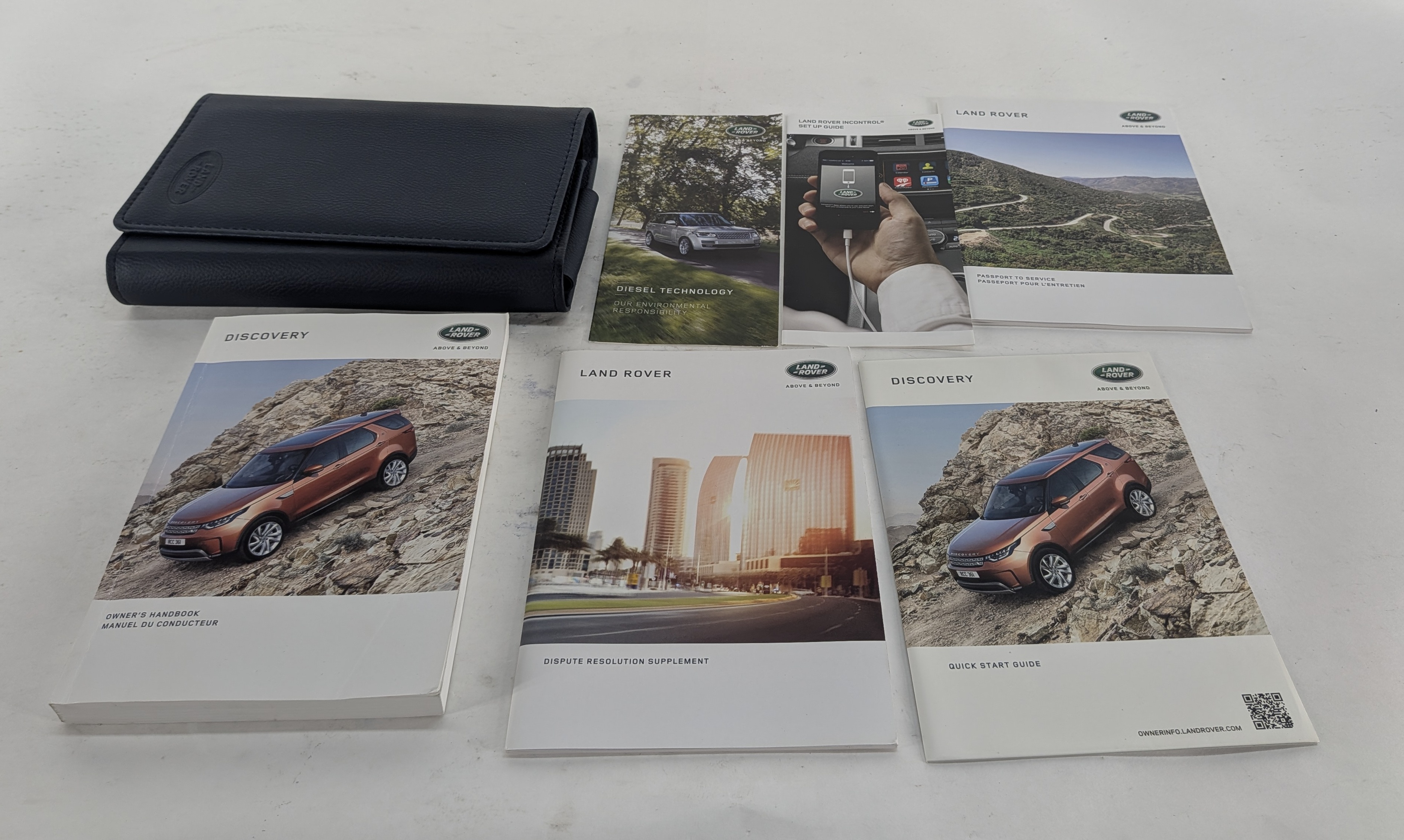 2017 LAND ROVER DISCOVERY (L462) 3.0L OWNER'S MANUAL BOOKLET w/CASE SET — exact item pictured