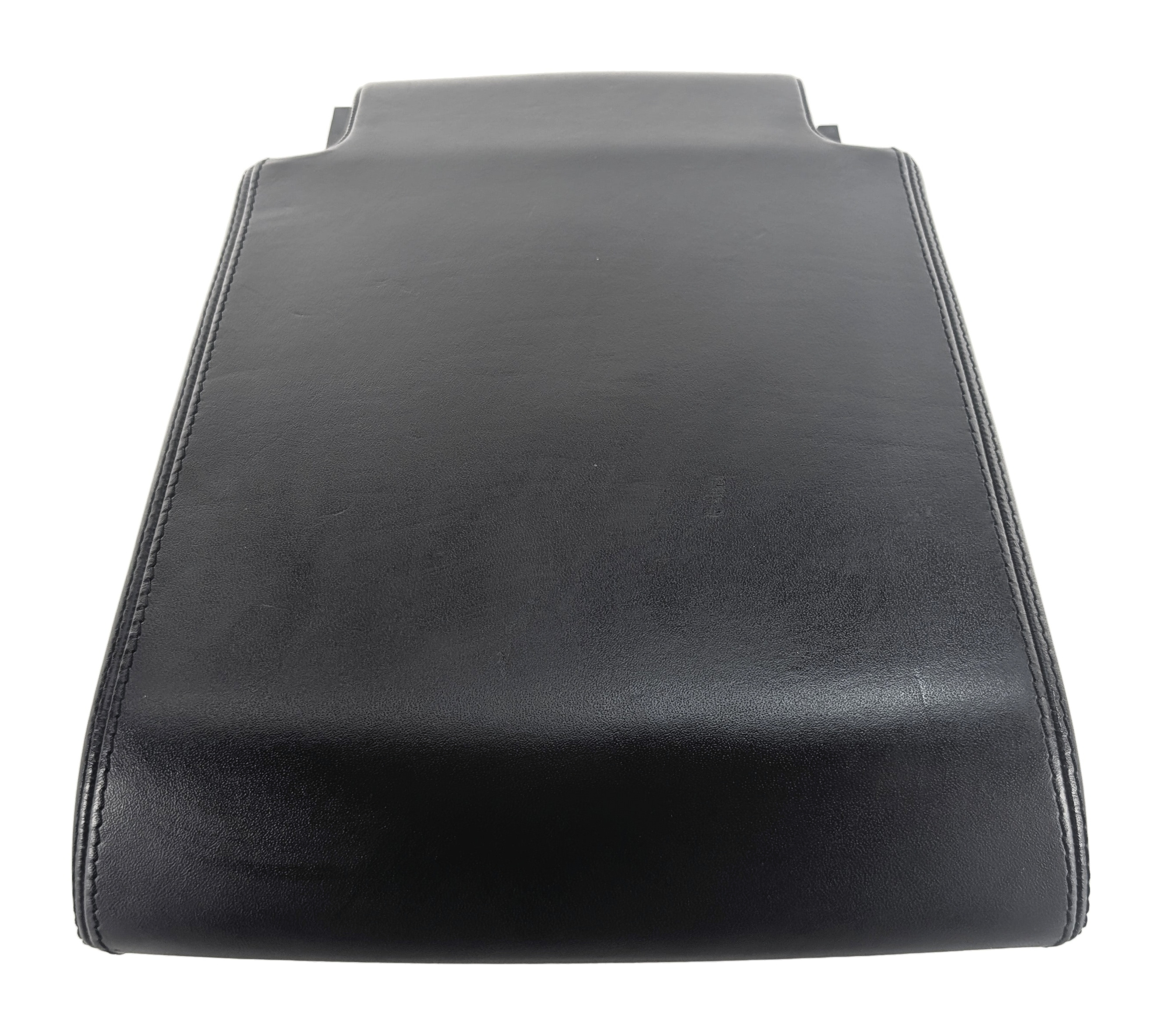 17-20 LAND ROVER DISCOVERY (L462) FRONT CENTER CONSOLE ARMREST LID (Black) — exact item pictured