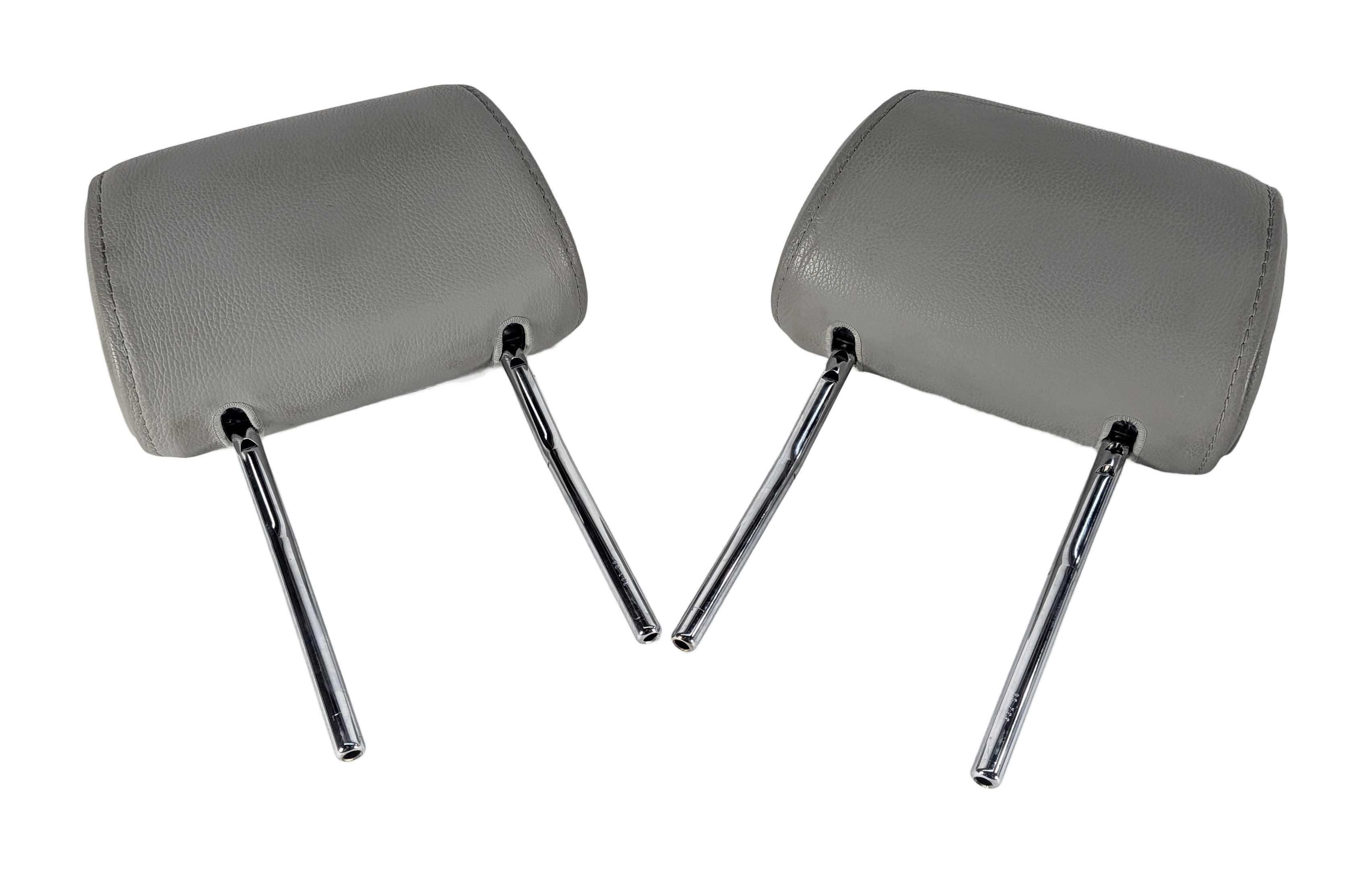 2007-2008 AUDI Q7 (4L) FRONT SEAT HEADREST HEAD REST SET/2 (Grey) — exact item pictured