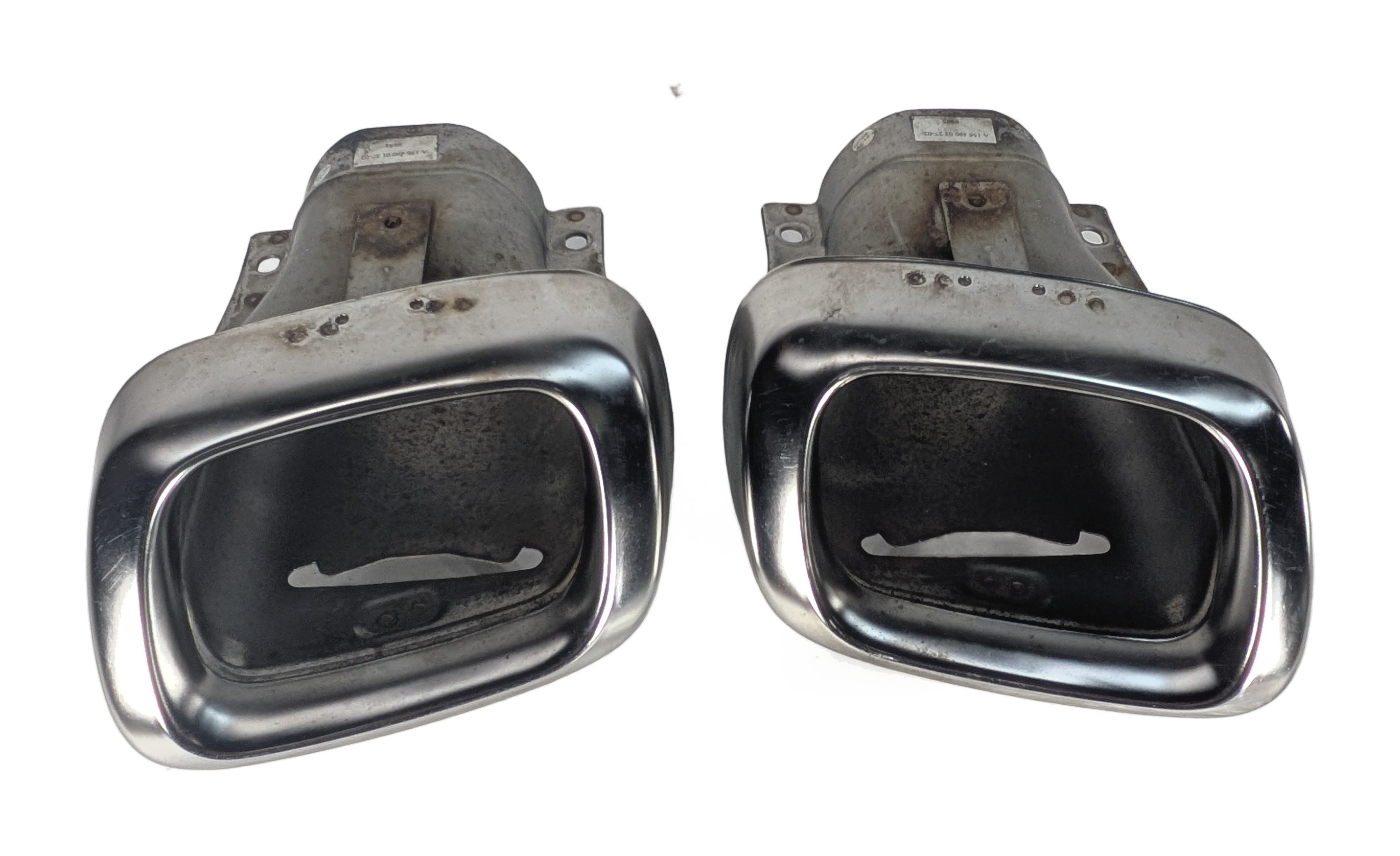 15-20 MERCEDES GLA250 X156 AMG PACKAGE REAR CHROME EXHAUST TIP FINISHER SET/2 — exact item pictured