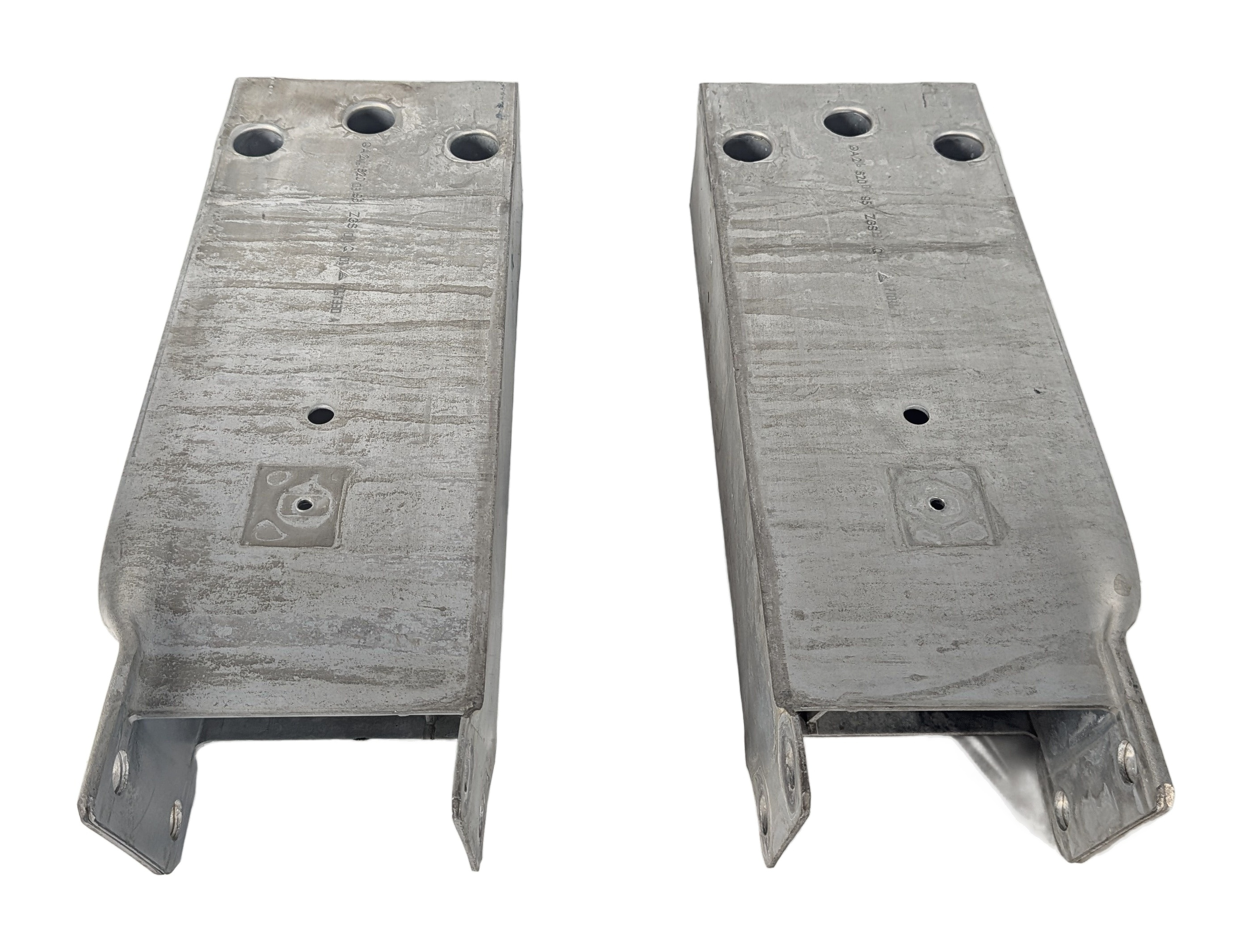 2014-2020 MERCEDES B250 GLA250 (X156) FRONT BUMPER REINFORCEMENT BAR BRACKET SET — exact item pictured