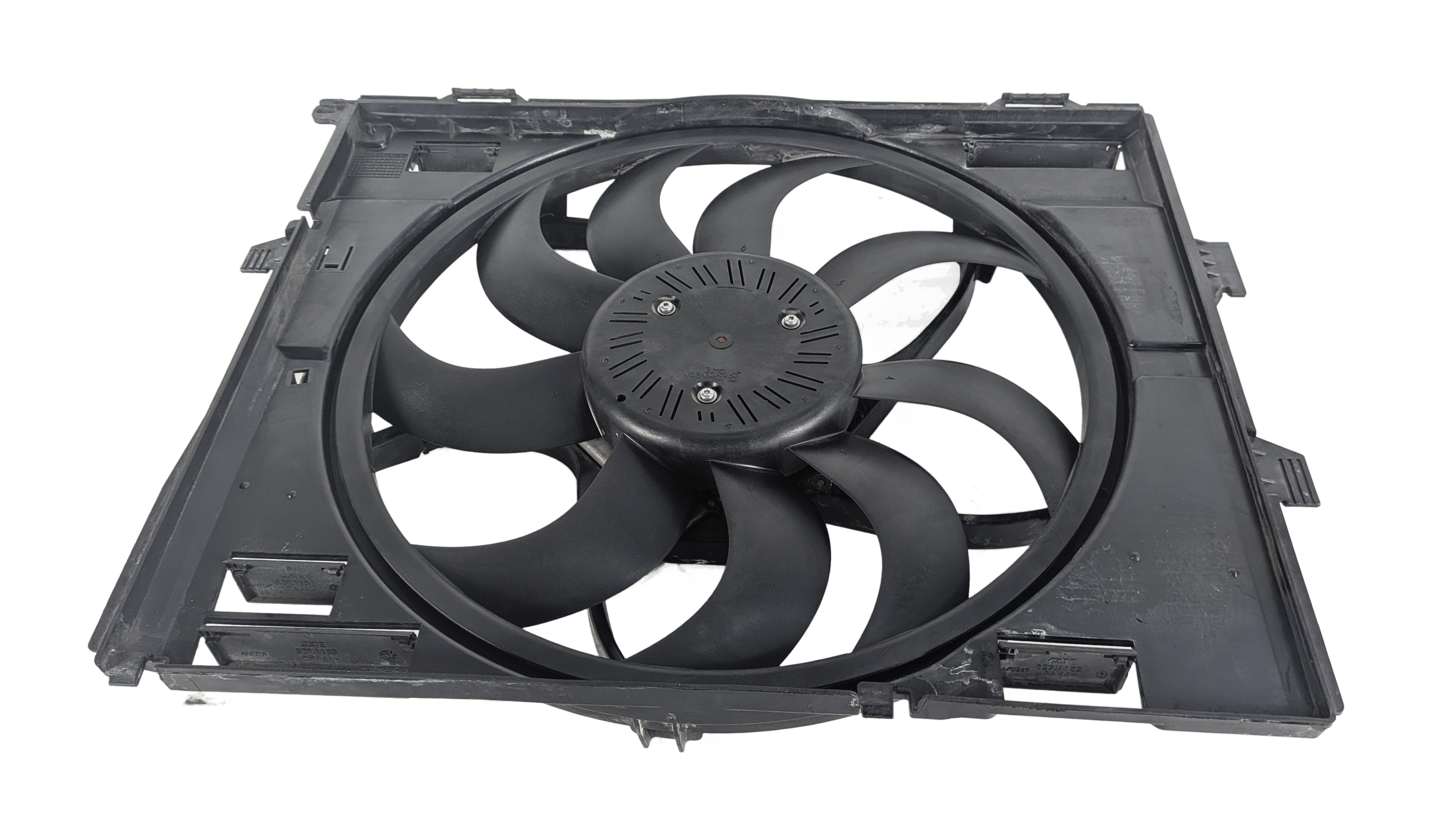 2017-2021 BMW 2 3 4 (F22 F30 F32 F33 F34) 2.0L ENGINE 600w RADIATOR COOLING FAN — exact item pictured