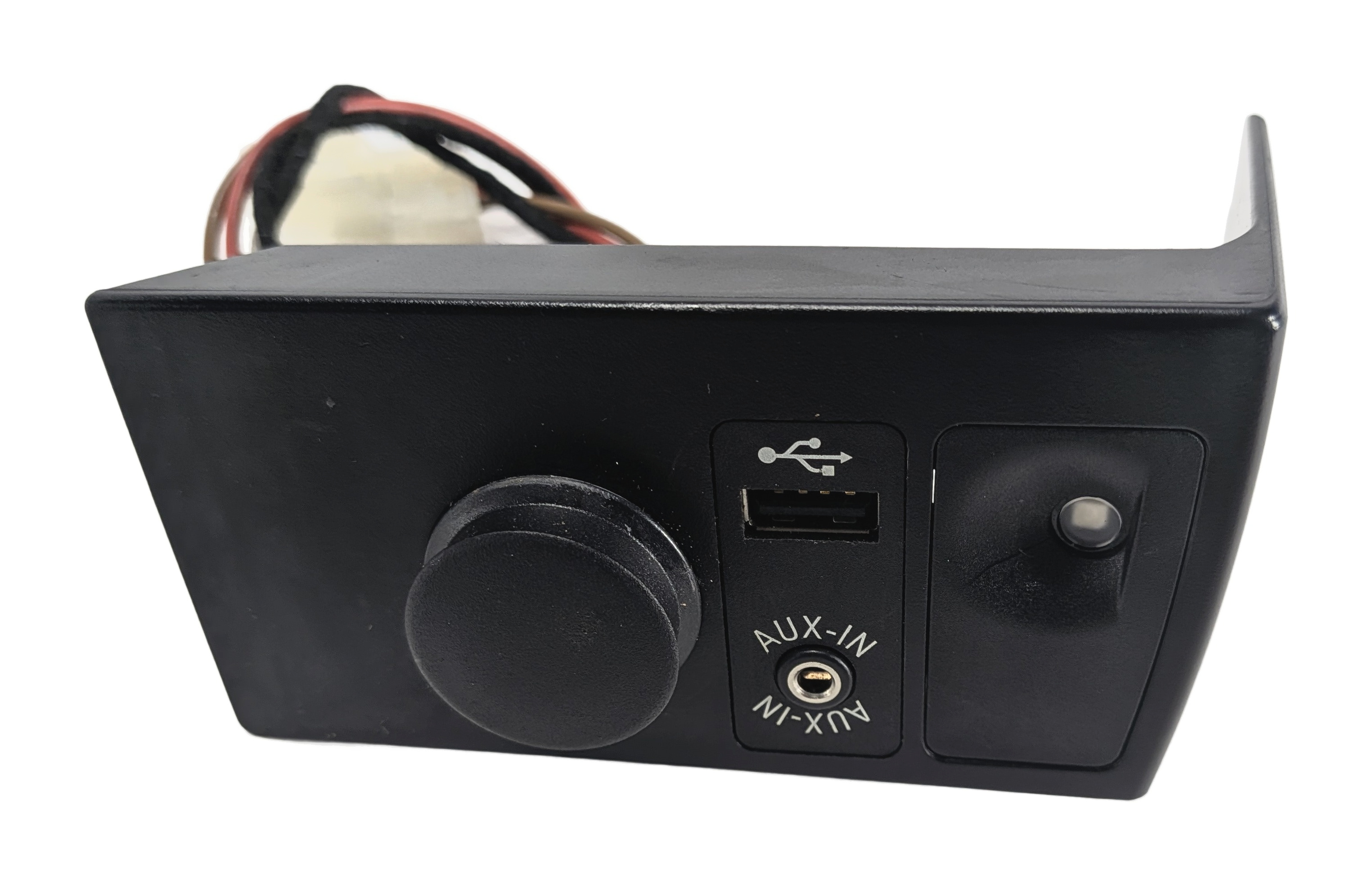 2014 BMW 750LI (F01) CENTER CONSOLE USB AUX IN 12V POWER SOCKET OUTLET PANEL — exact item pictured