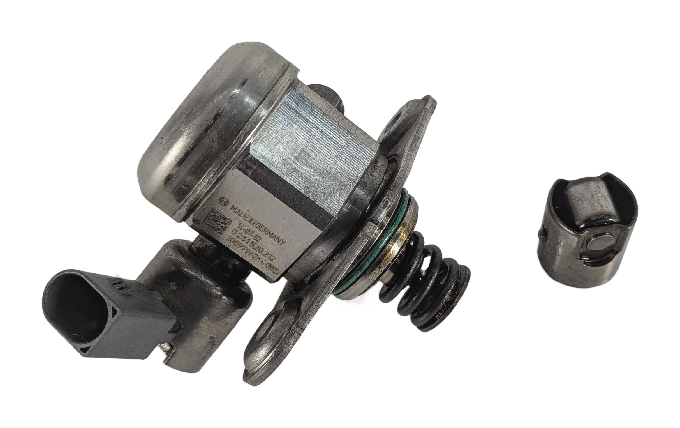 2013-2020 MERCEDES B250 CLA250 GLA250 (C117 W156 W246) HIGH PRESSURE FUEL PUMP — exact item pictured