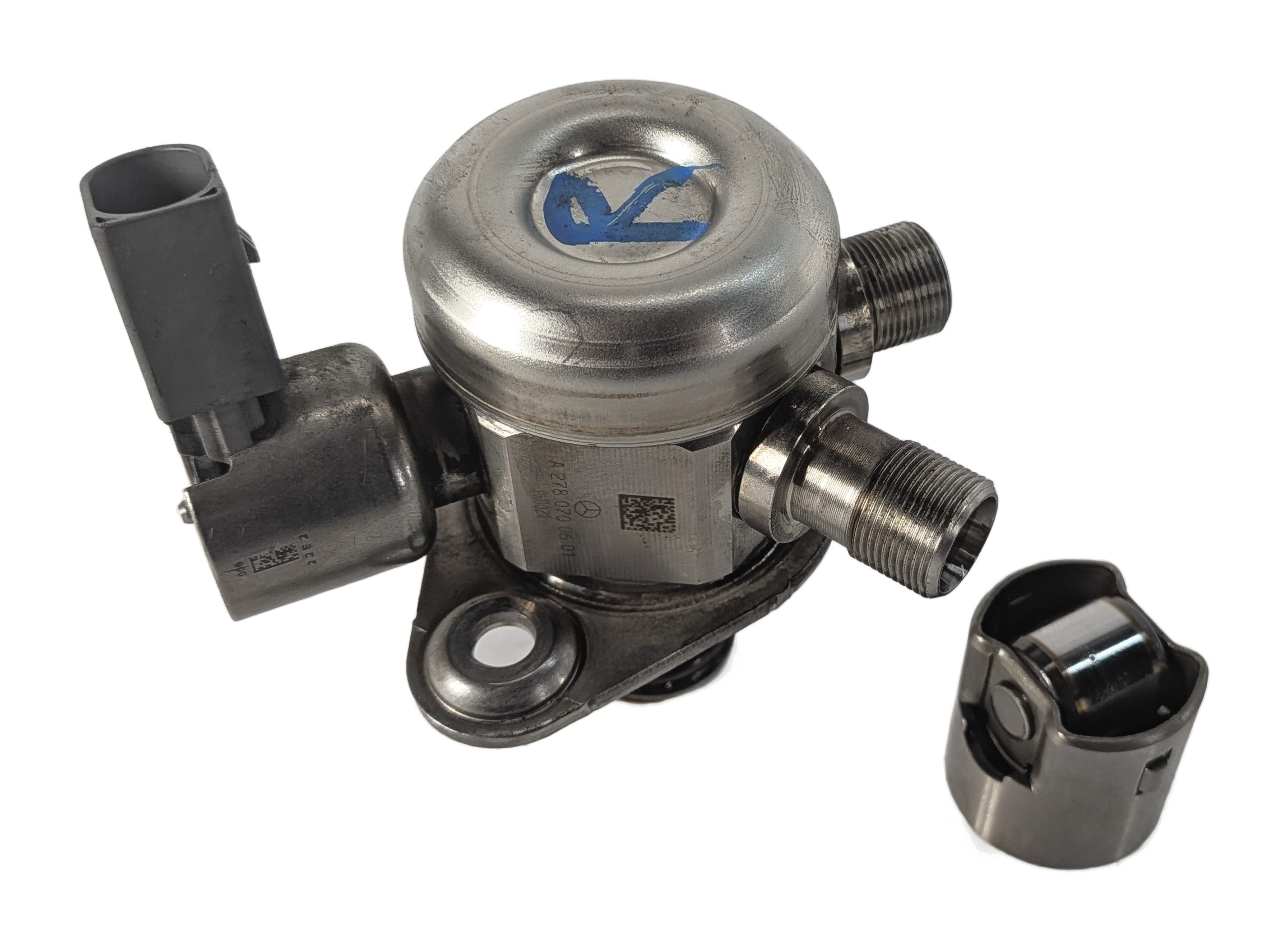 11-20 MERCEDES E S SL GL (W205 W166 W212 X166 X253) RIGHT MECHANICAL FUEL PUMP — exact item pictured