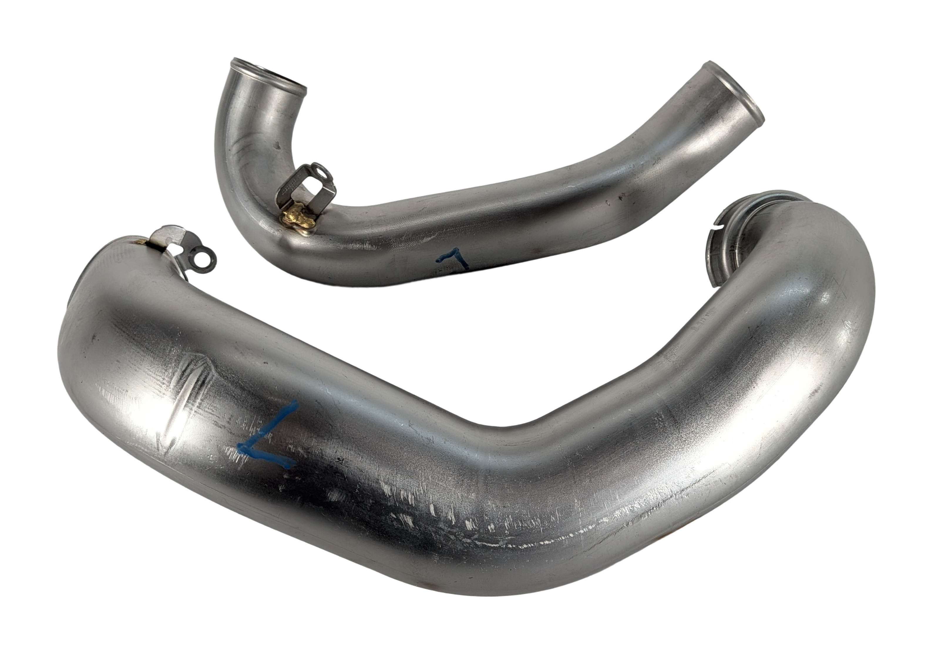 2013 MERCEDES CLS550 (W218) 4.6L TURBO M278 ENGINE CHARGE AIR BOOST PIPE SET/2 — exact item pictured