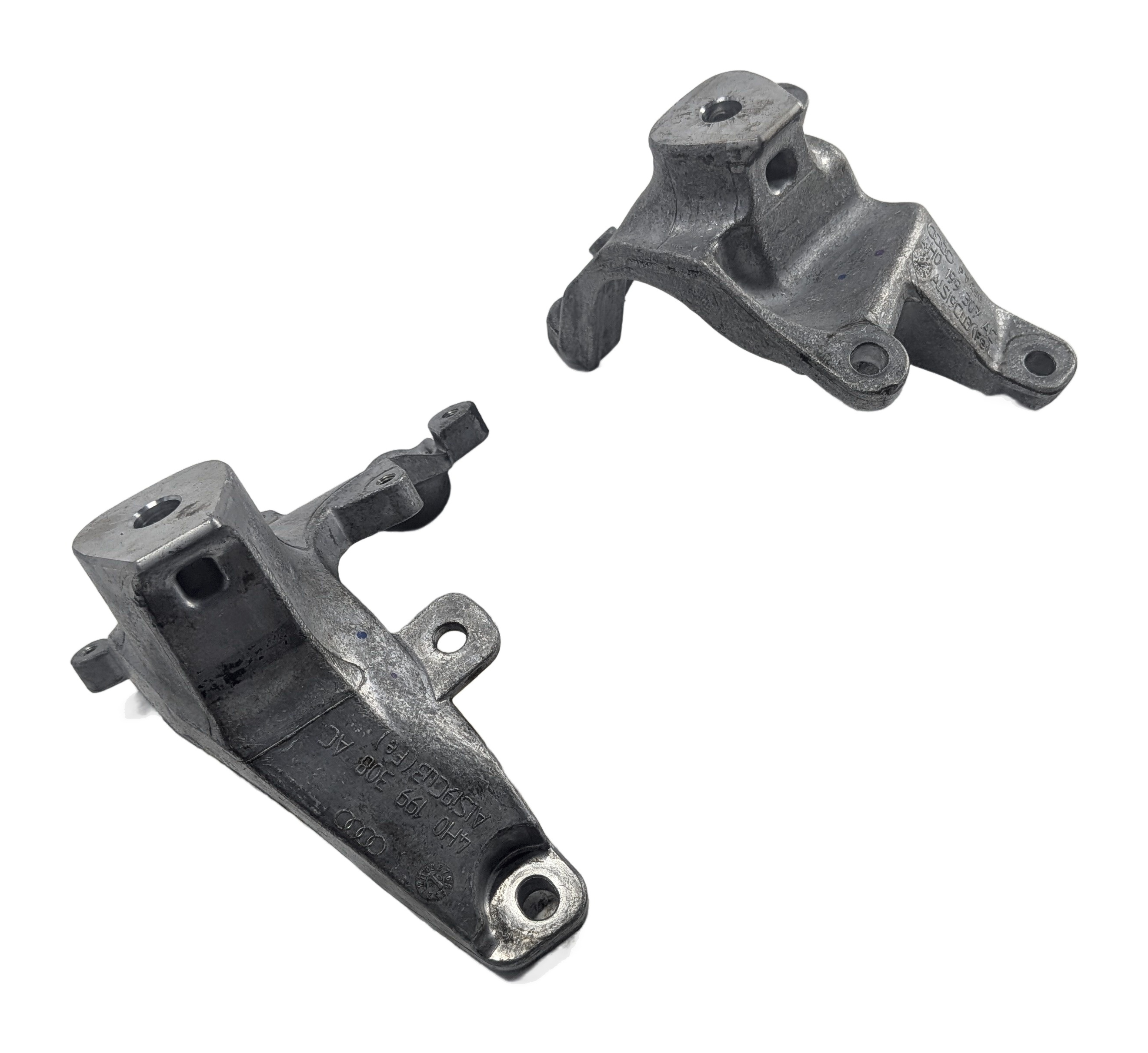 2011 AUDI A8 D4 4H 4.2L CDRA ENGINE LEFT/RIGHT MOTOR MOUNT SUPPORT BRACKET SET/2 — exact item pictured