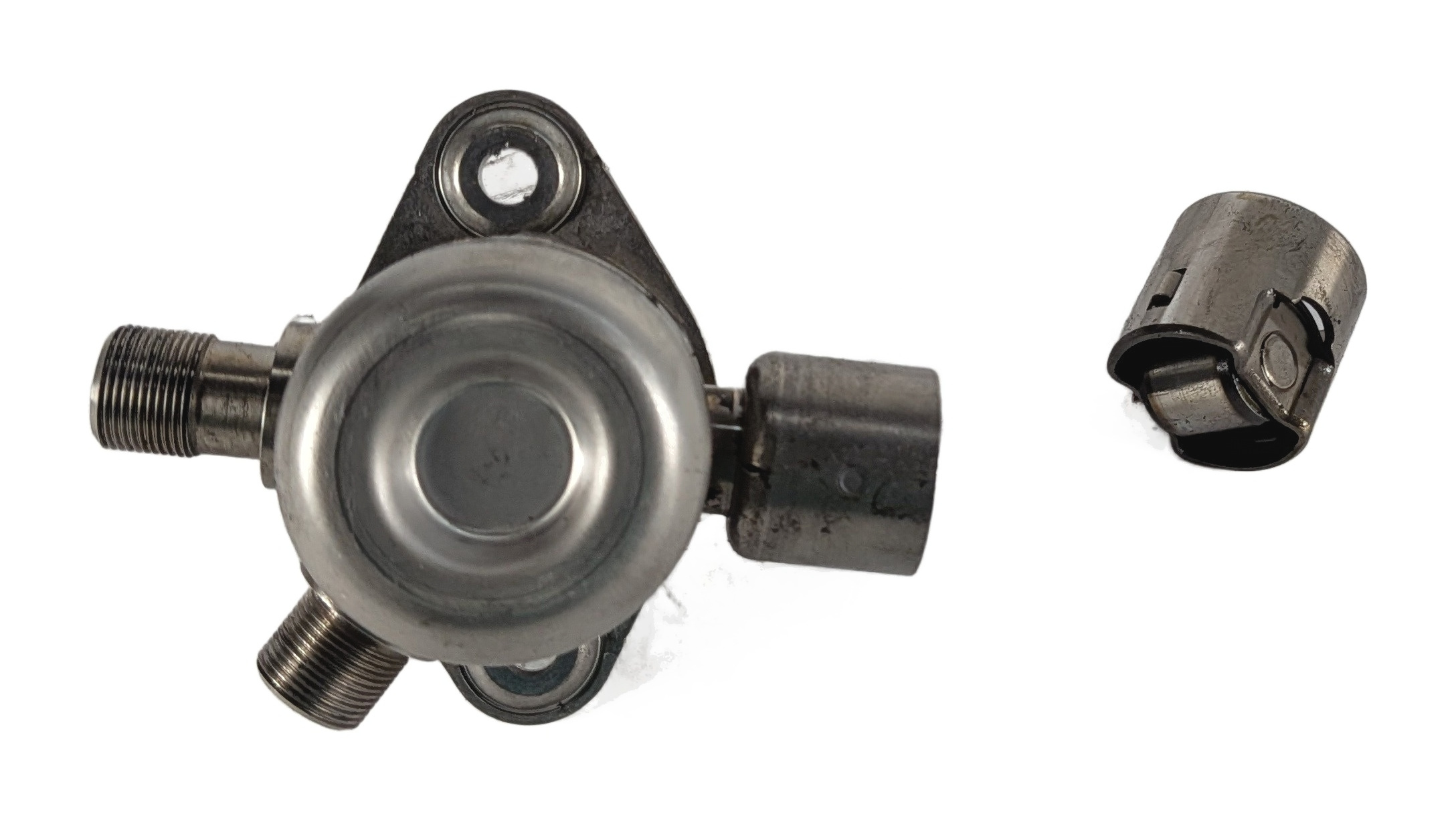 11-20 MERCEDES E S SL GL (W205 W166 W212 X166 X253) V8 LEFT MECHANICAL FUEL PUMP — exact item pictured