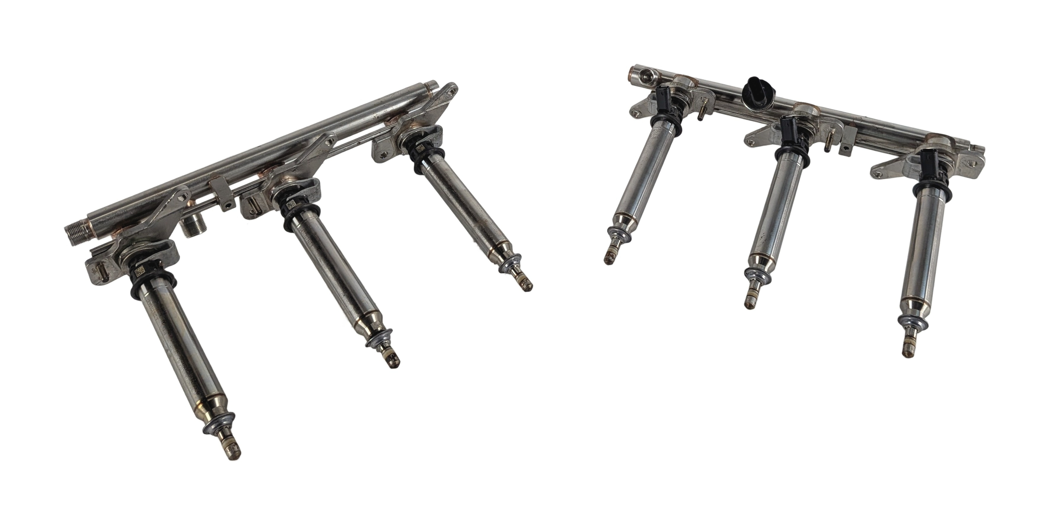 2015-2017 MERCEDES E400 C207 3.0L (276.820) ENGINE FUEL RAILS w/INJECTORS SET/2 — exact item pictured