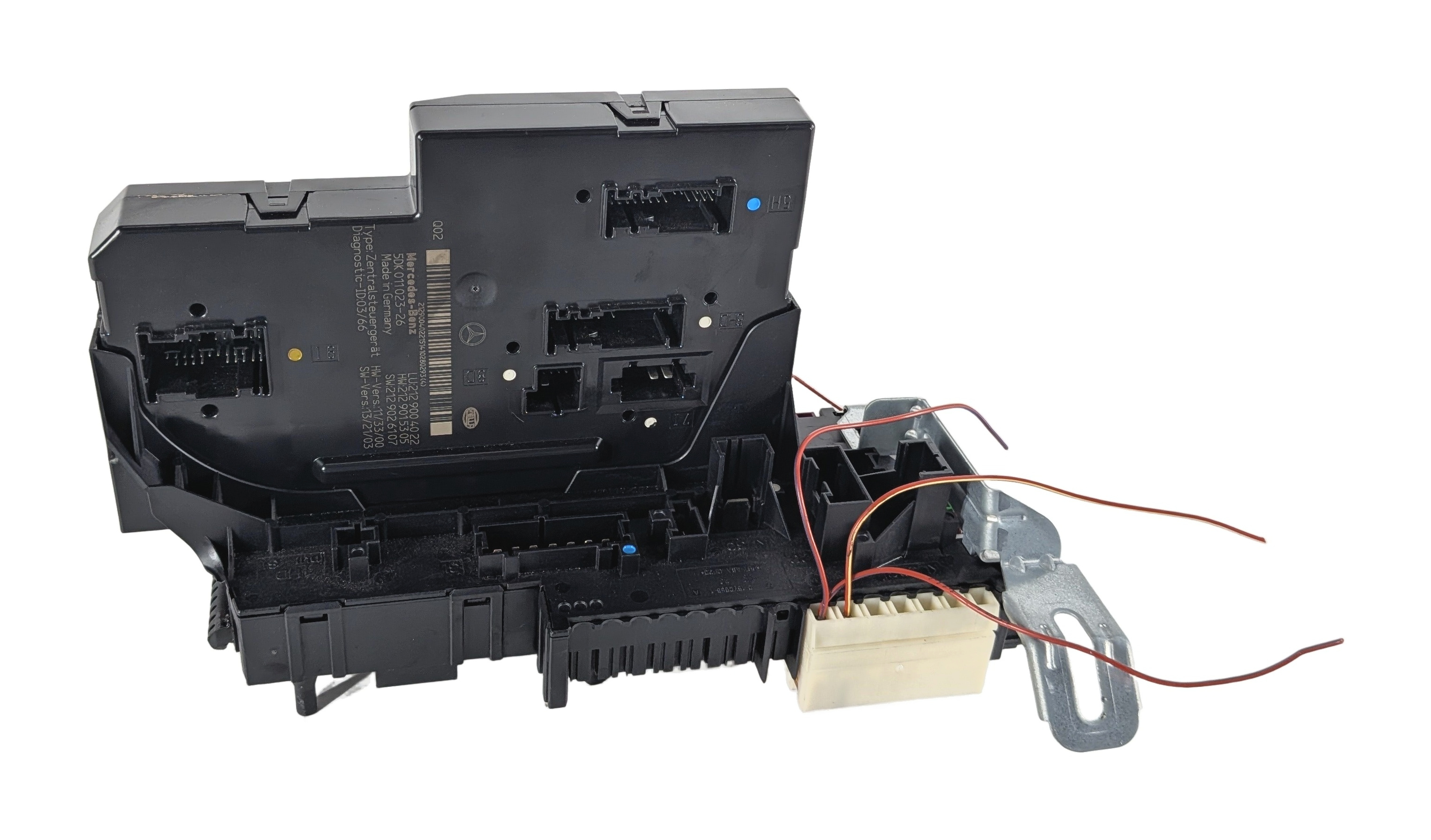 15-18 E CLS CLASS (W212 W218) REAR TRUNK SIGNAL ACQUISITION MODULE SAM FUSE BOX — exact item pictured