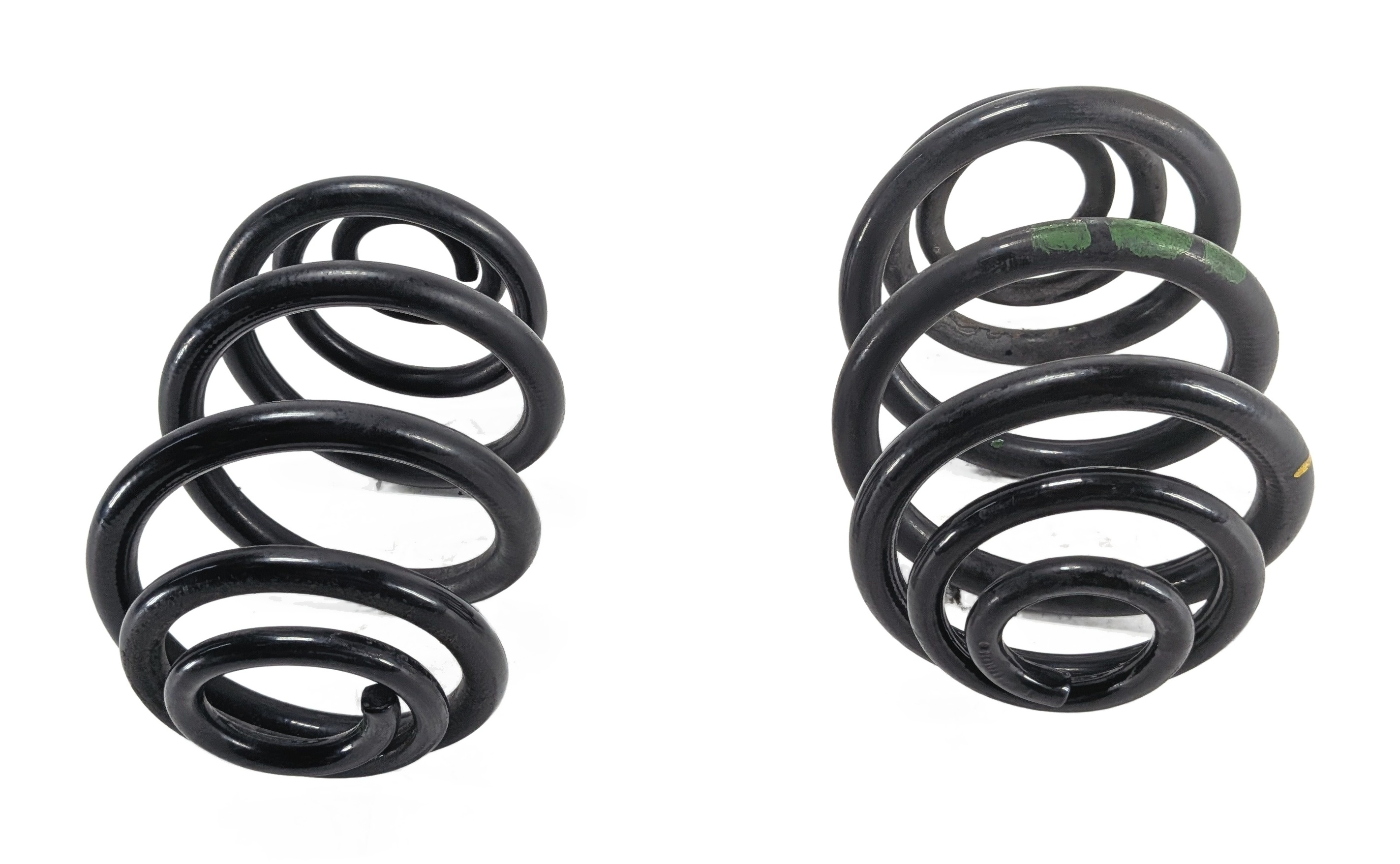 2003-2008 BMW Z4 (E85) LEFT & RIGHT REAR STANDARD SUSPENSION COIL SPRING SET 2 — exact item pictured