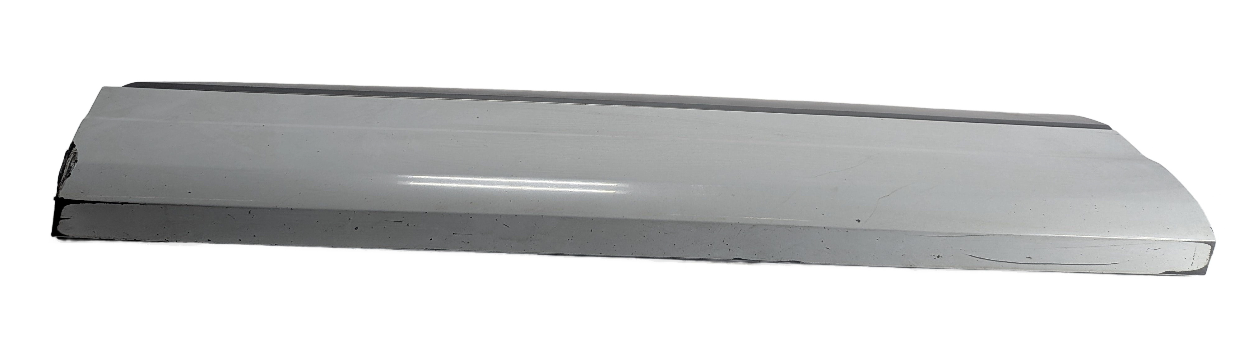2017-2019 AUDI Q7 (4M) FRONT LEFT DRIVER LOWER DOOR MOULDING TRIM (White) — exact item pictured