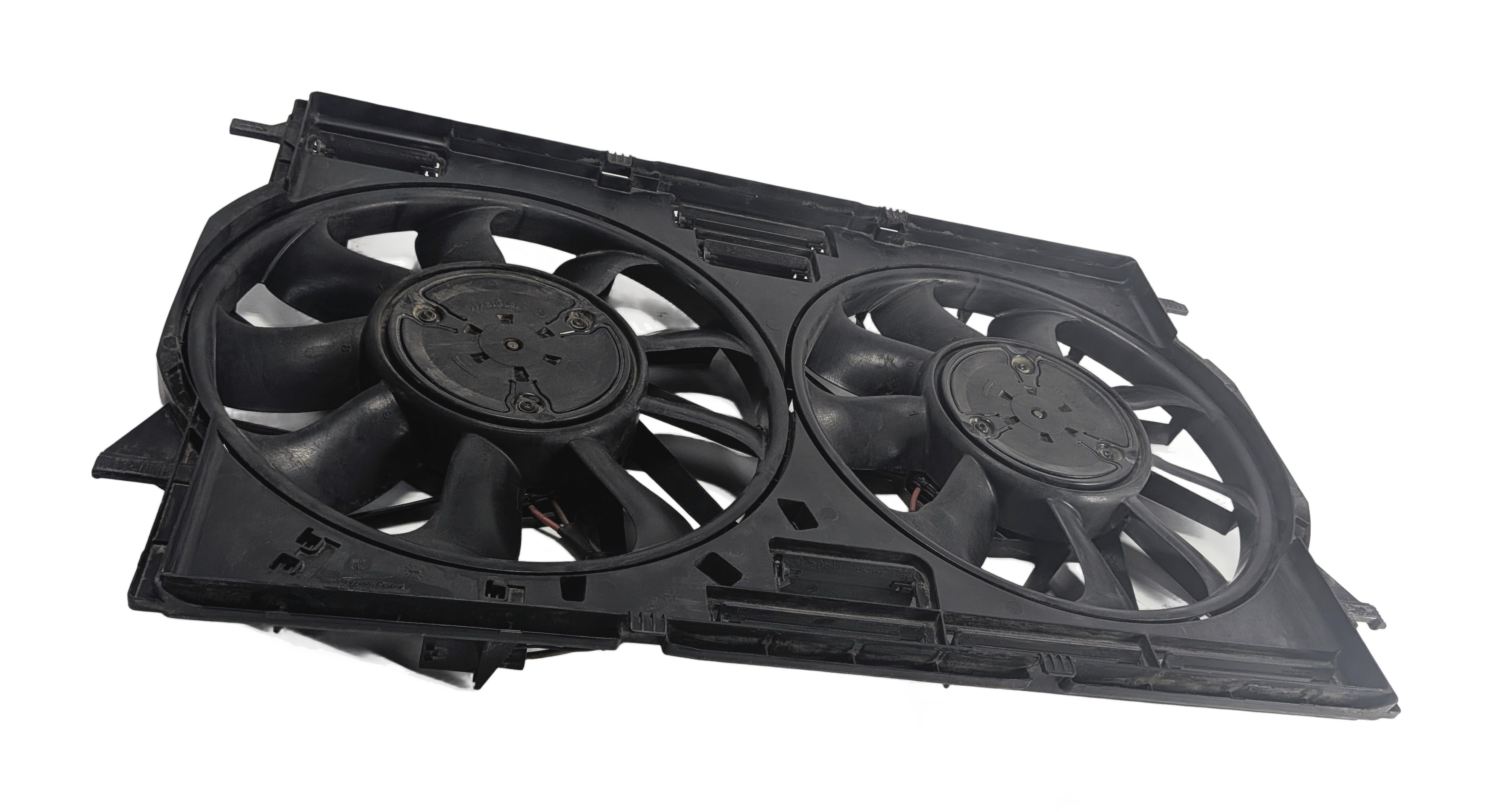 17-20 AUDI Q7 (4M) 3.0L SUPER RADIATOR COOLING FAN BLADE MOTOR SHROUD ASSEMBLY — exact item pictured