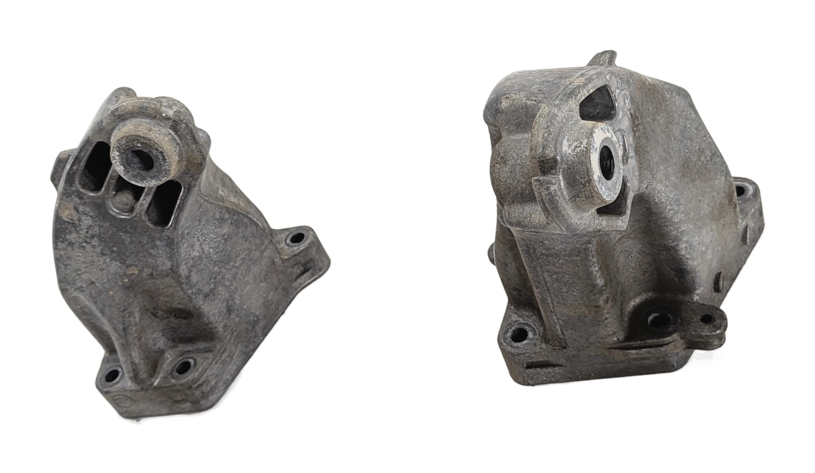 2011 MERCEDES E350 (W212) 3.0L OM642 ENGINE MOTOR MOUNT BRACKET LEFT/RIGHT SET/2 — exact item pictured