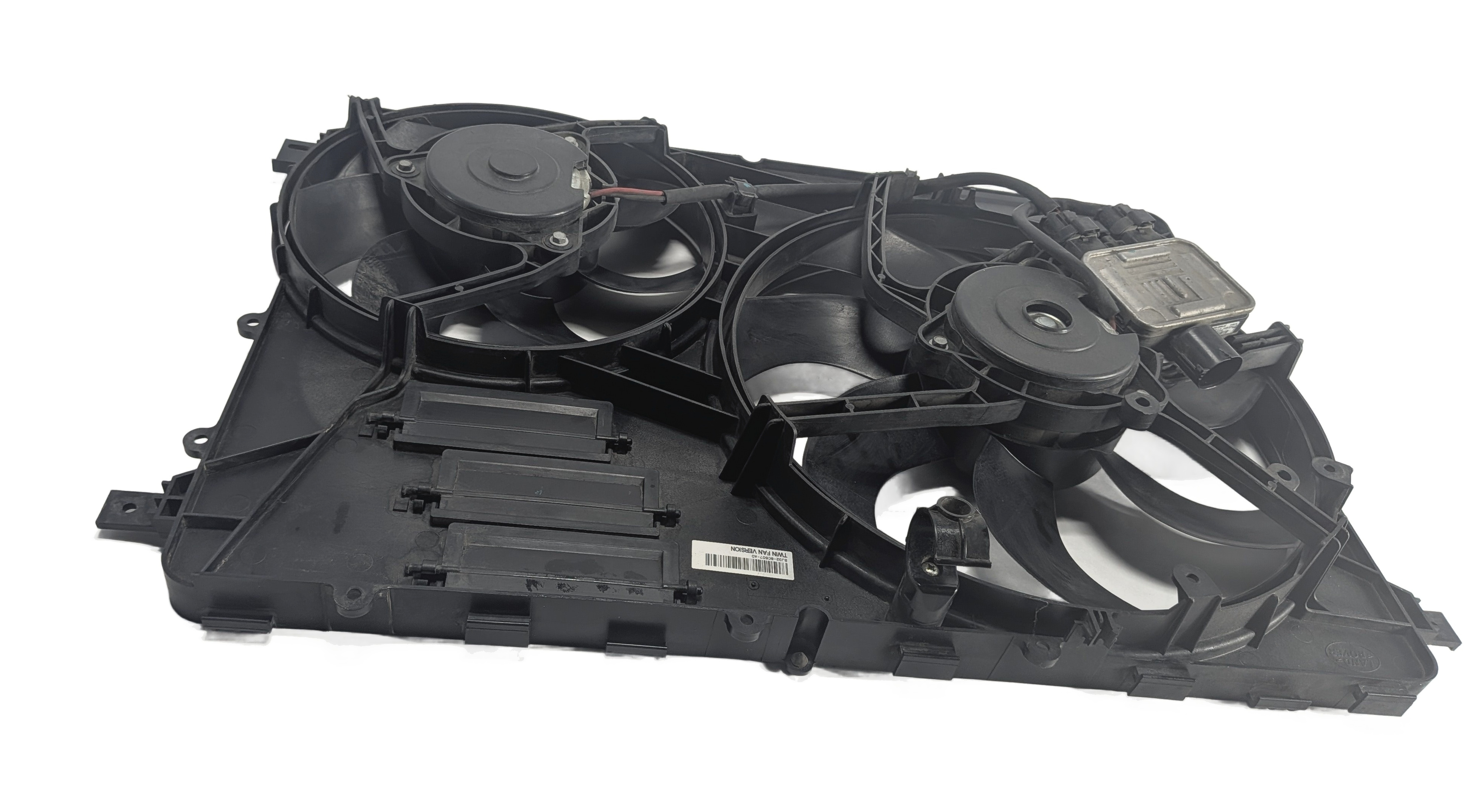 12-17 LR2 DISCOVERY SPORT RANGE ROVER EVOQUE L550 RADIATOR COOLING FAN & SHROUD — exact item pictured