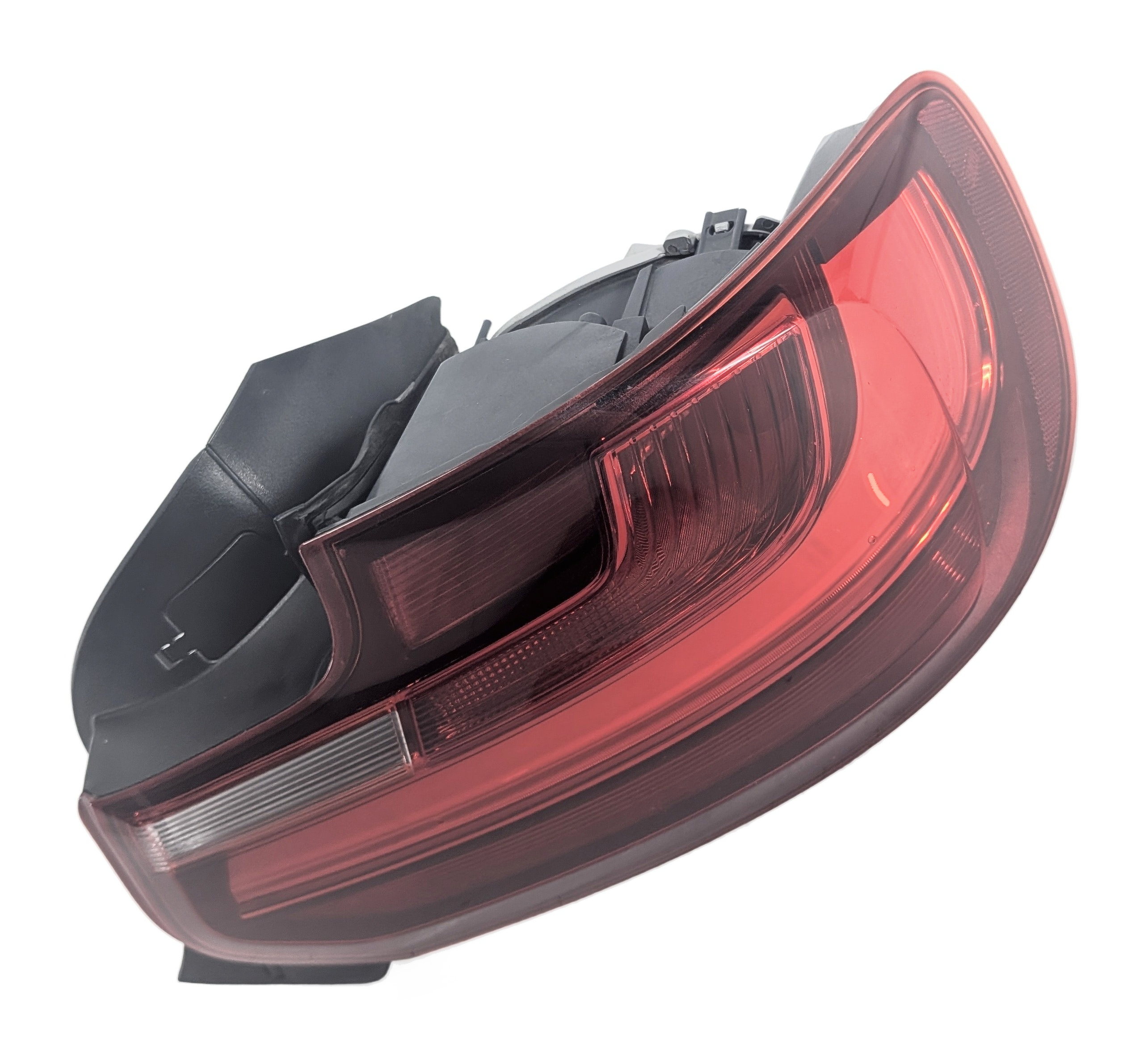 14-17 BMW 228I 230i M2 M235i M240i REAR RIGHT OUTER TAIL LIGHT BRAKE LAMP (LED) — exact item pictured