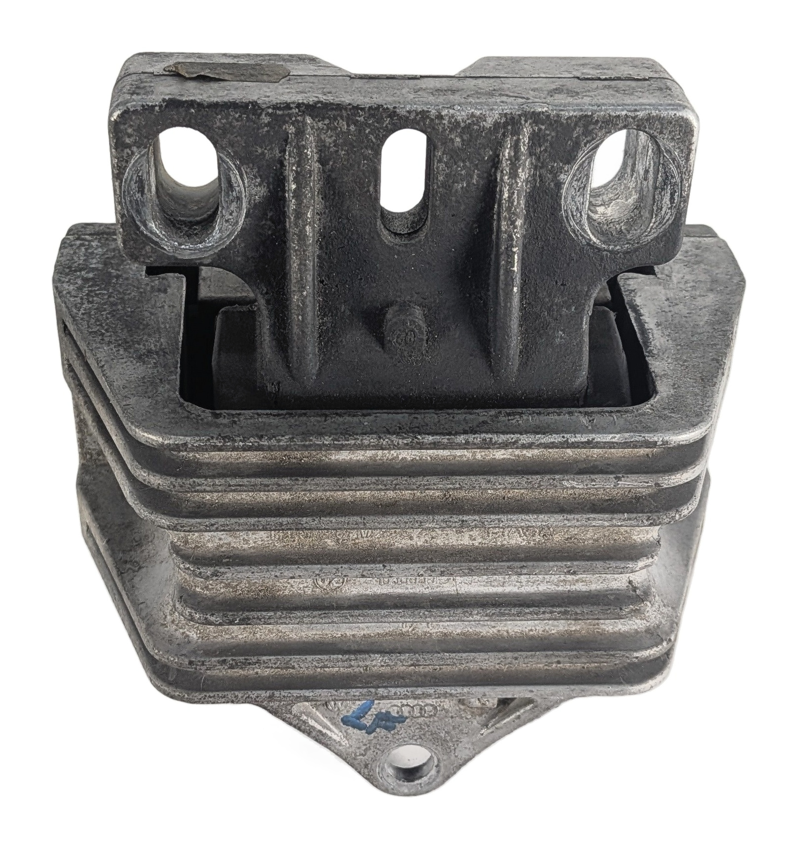 2002 AUDI TT (MK1) LEFT TRANSMISSION GEARBOX MOUNT w/ BRACKET — exact item pictured