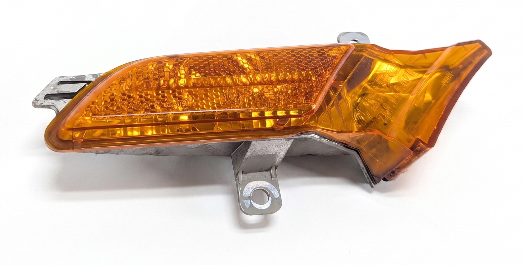 2010 PORSCHE CAYENNE (955 957) FRONT LEFT DRIVER FENDER SIDE MARKER LIGHT LAMP — exact item pictured