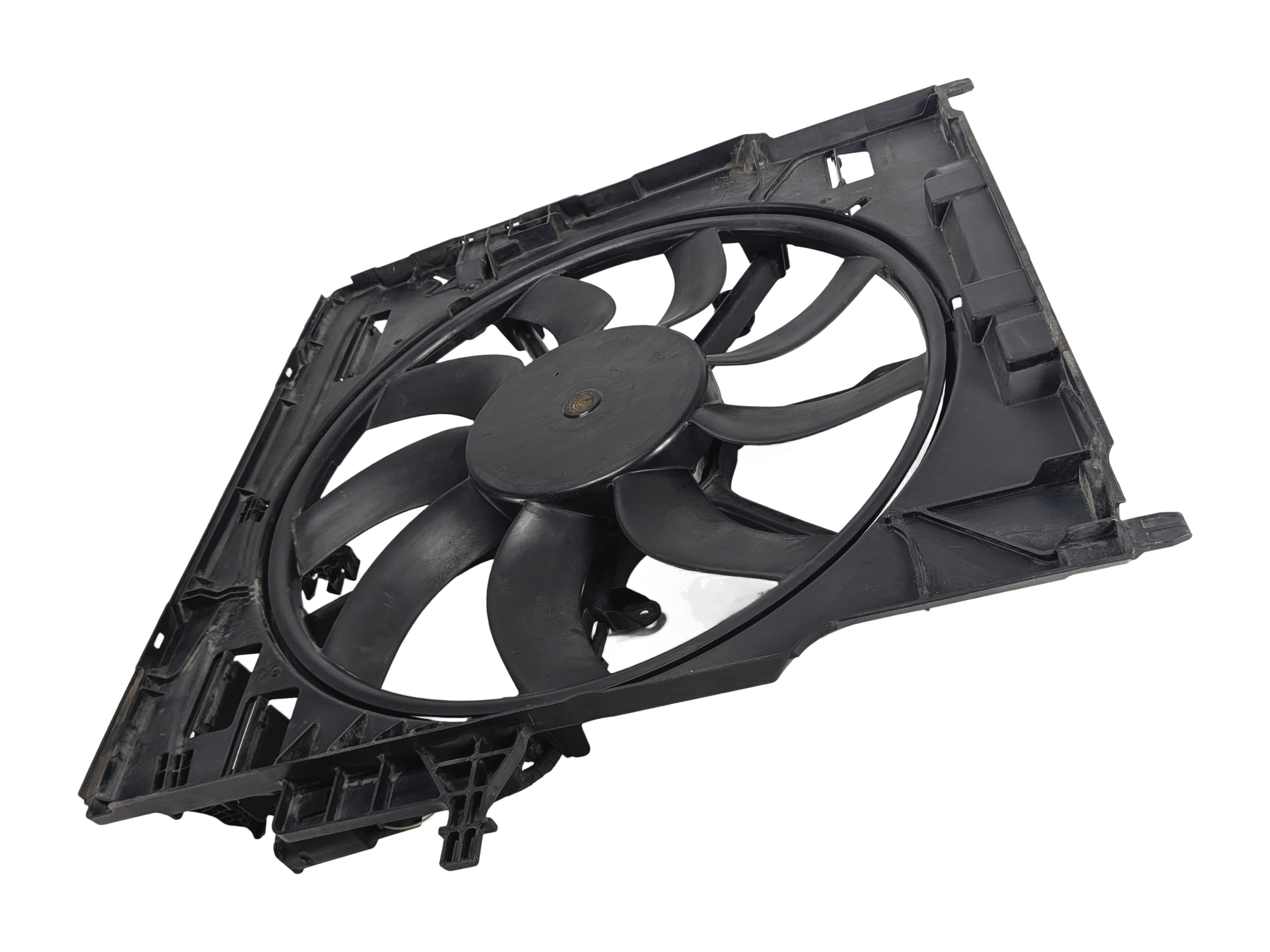 2014-2019 BMW X5 X6 (F15 F16) 2.0L / 3.0L / 3.0D 850 WATT RADIATOR COOLING FAN — exact item pictured