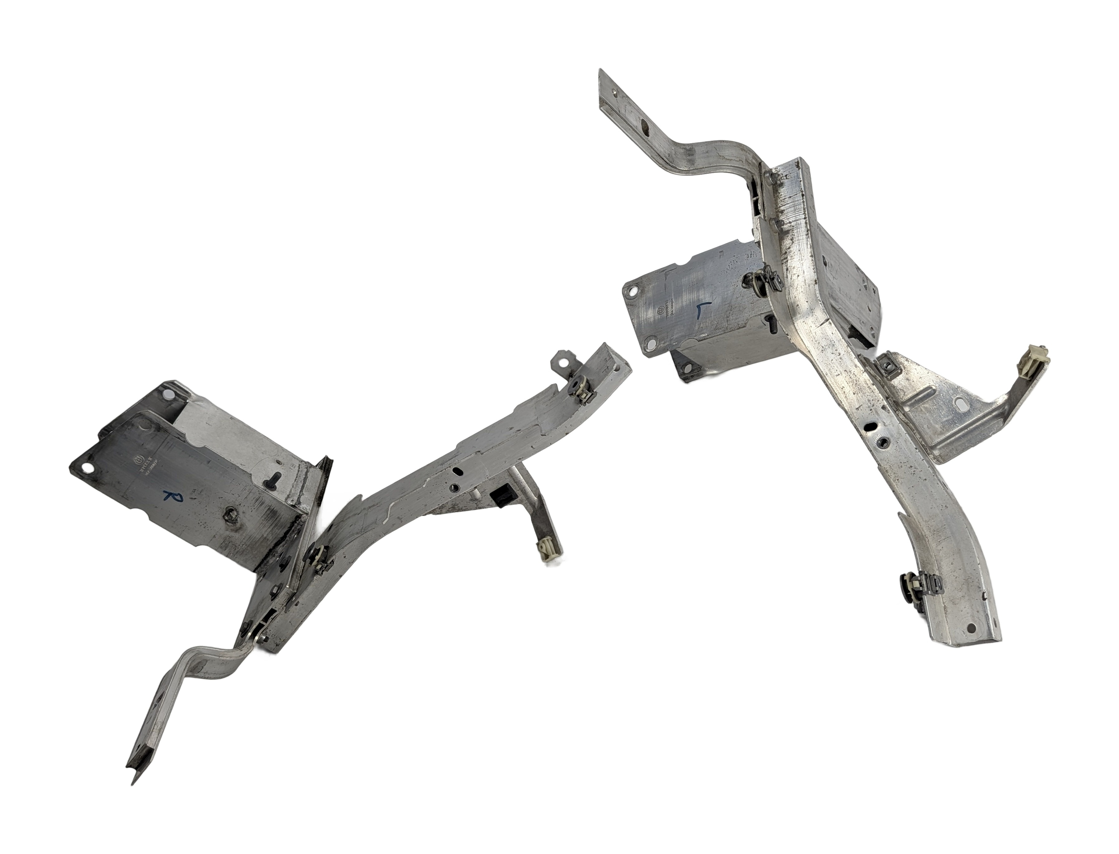 2016 BMW X5 (F15) FRONT BUMPER SUPPORT MOUNTING BRACKET LEFT/RIGHT SET/2 — exact item pictured