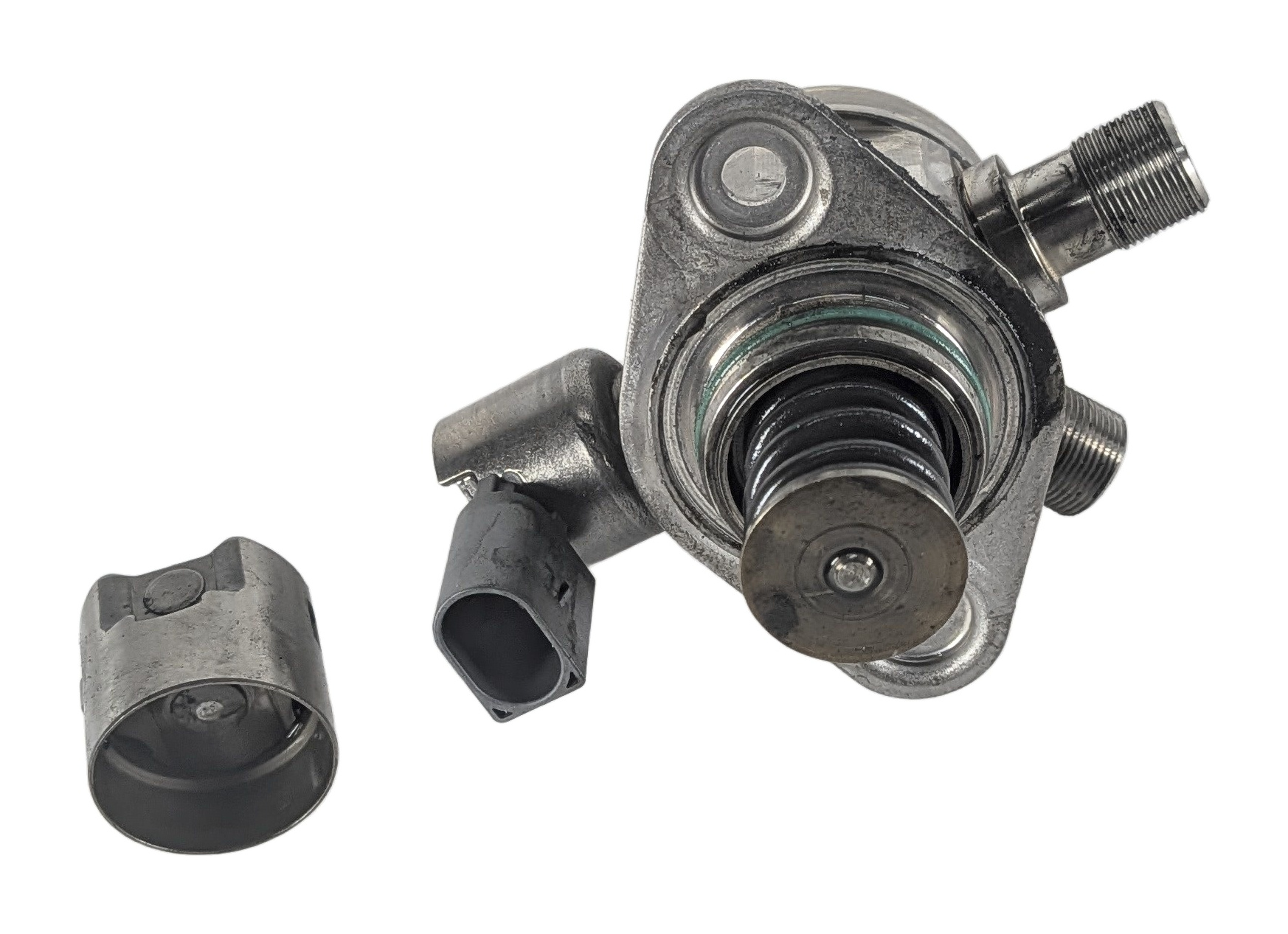 11-20 MERCEDES E S SL GL (W205 W166 W212 X166 X253) V8 LEFT MECHANICAL FUEL PUMP — exact item pictured