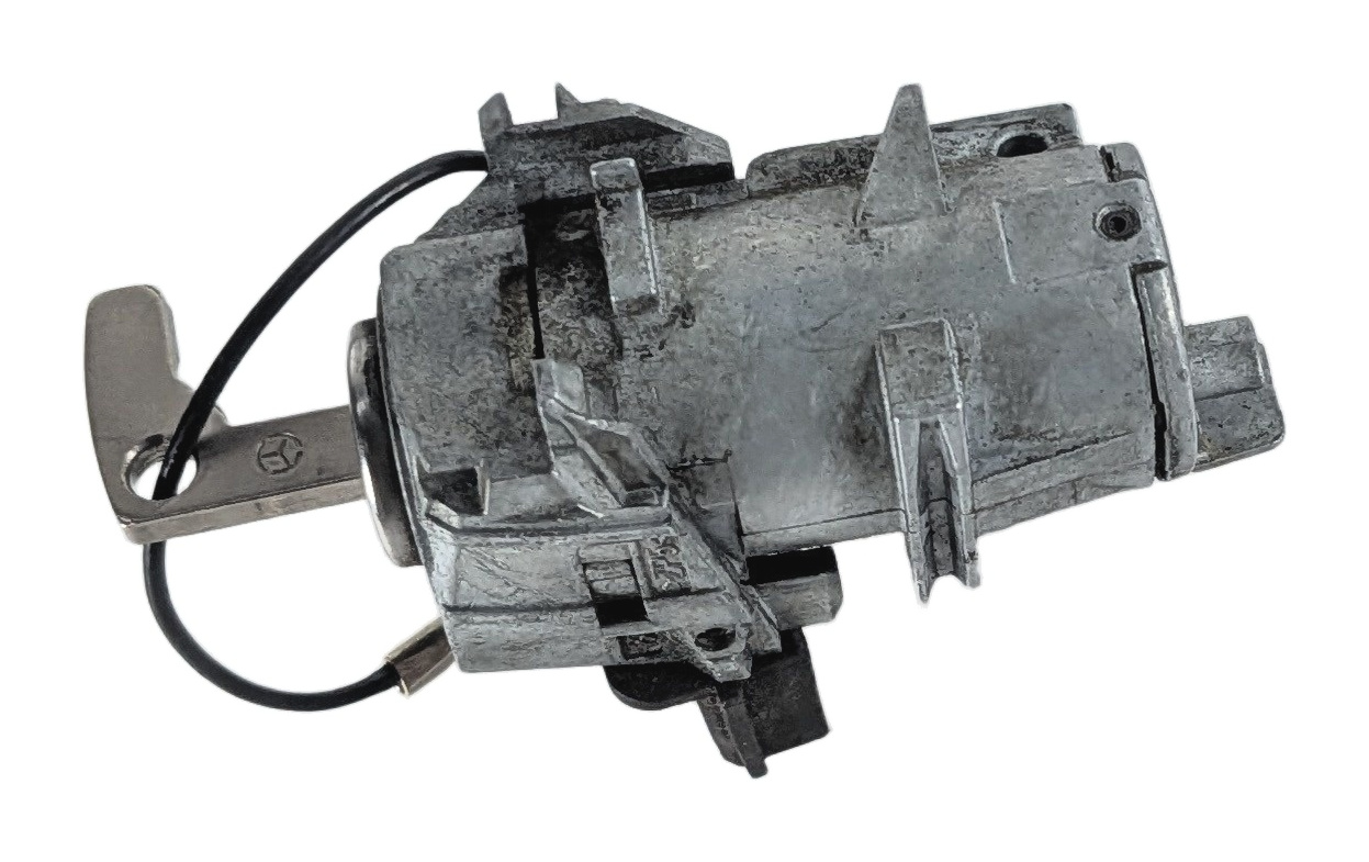 2015 MERCEDES GL550 (X166) FRONT LEFT DRIVER DOOR LOCK CYLINDER w/EMERGENCY KEY — exact item pictured