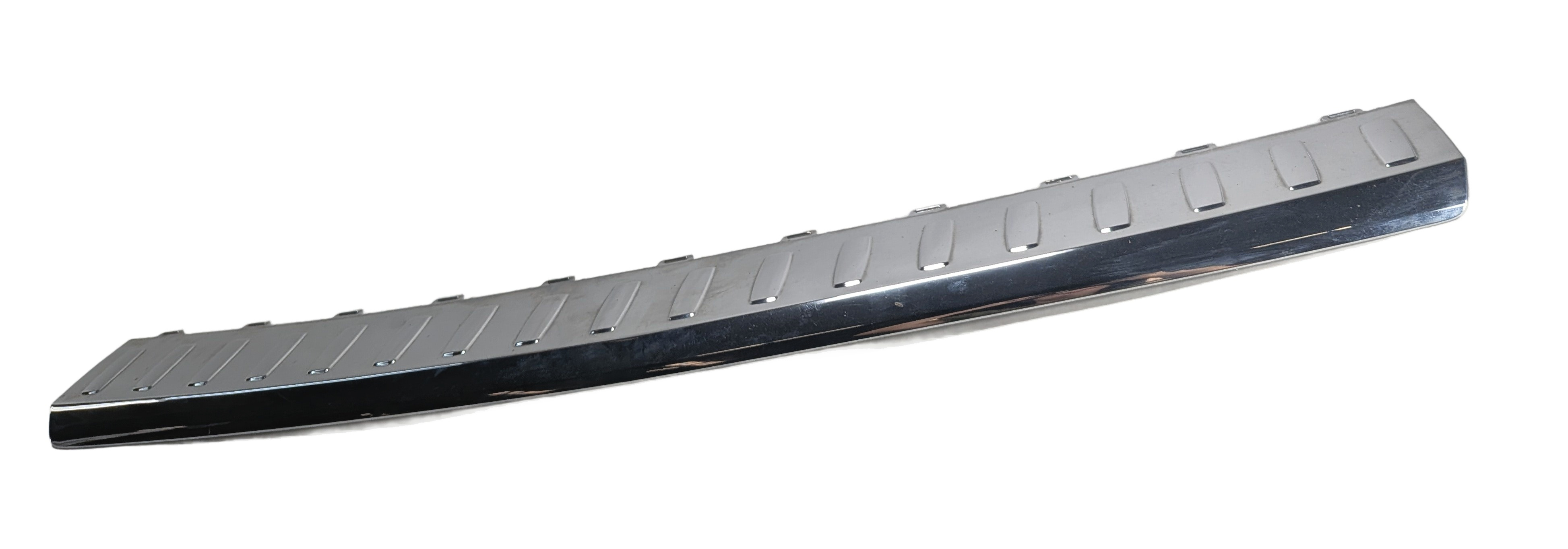 2015 MERCEDES GL550 (X166) REAR BUMPER CHROME STEP PAD TRIM MOLDING PROTECTOR — exact item pictured
