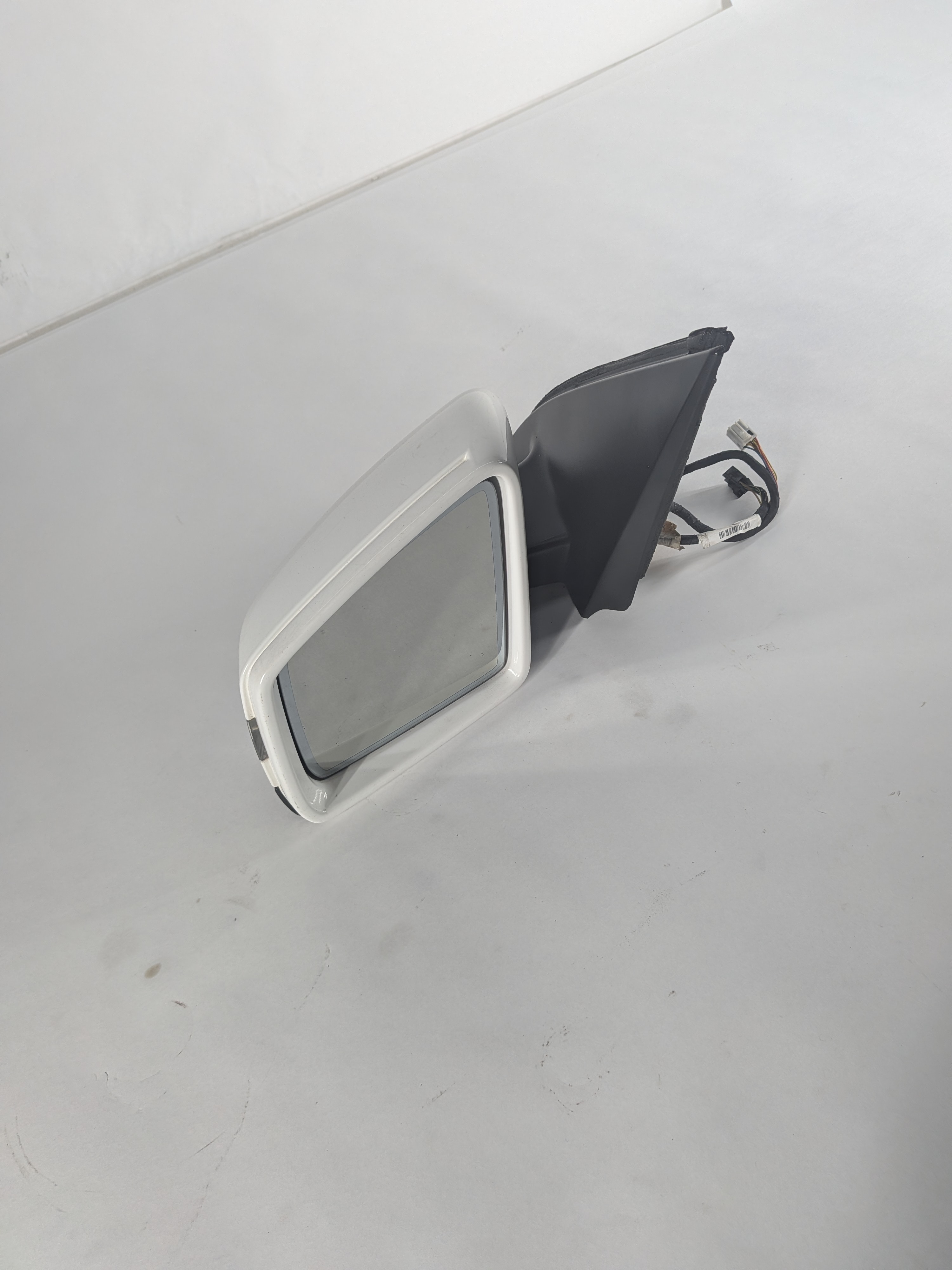 12-16 MERCEDES GL350 GL550 ML350 ML550 (W166 X166) LEFT P-FOLD MIRROR (White) — exact item pictured