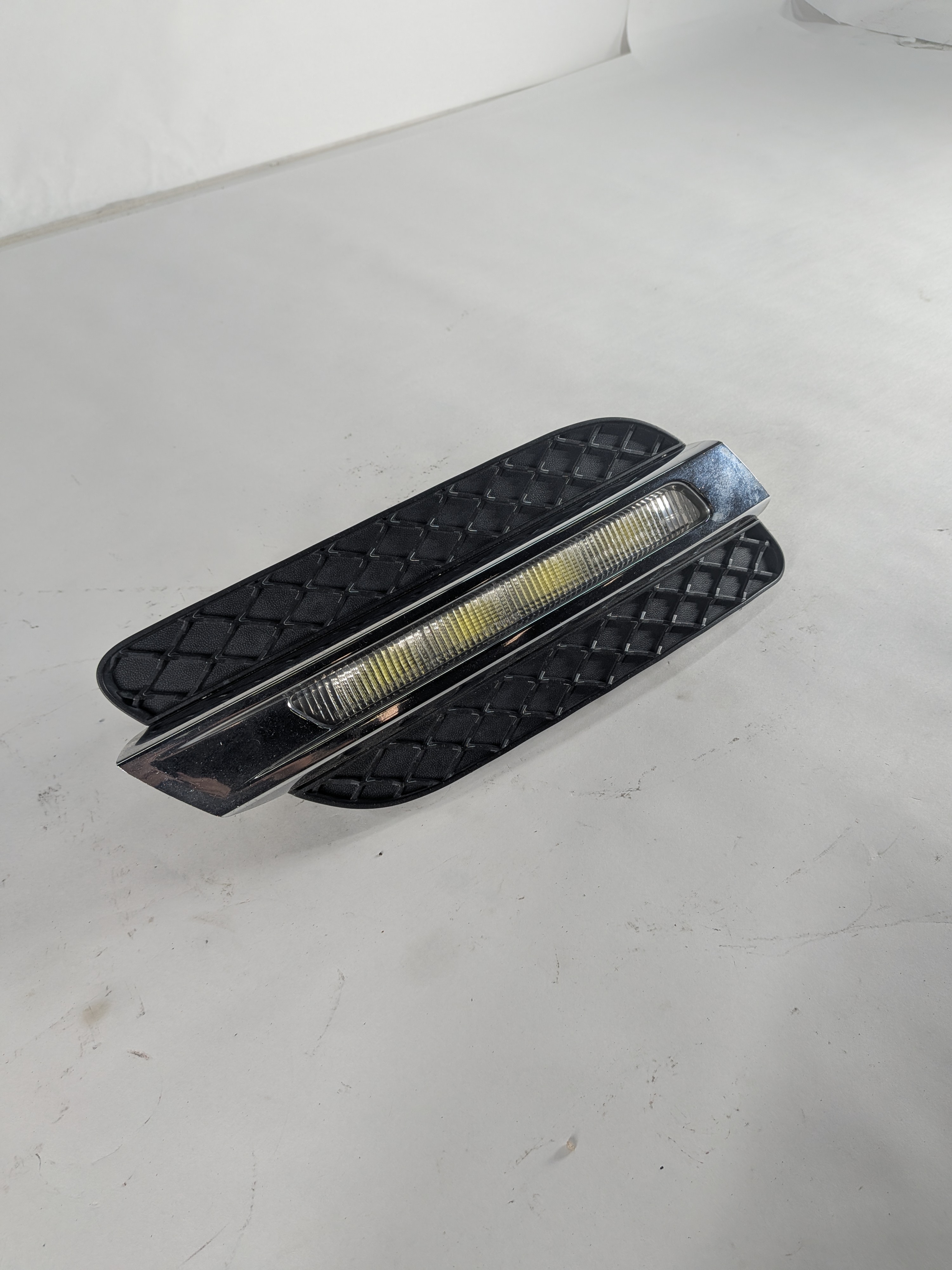 2012-2015 MERCEDES ML250 ML350 ML400 ML550 (W166) LEFT DRL FOGLIGHT LIGHT LAMP — exact item pictured