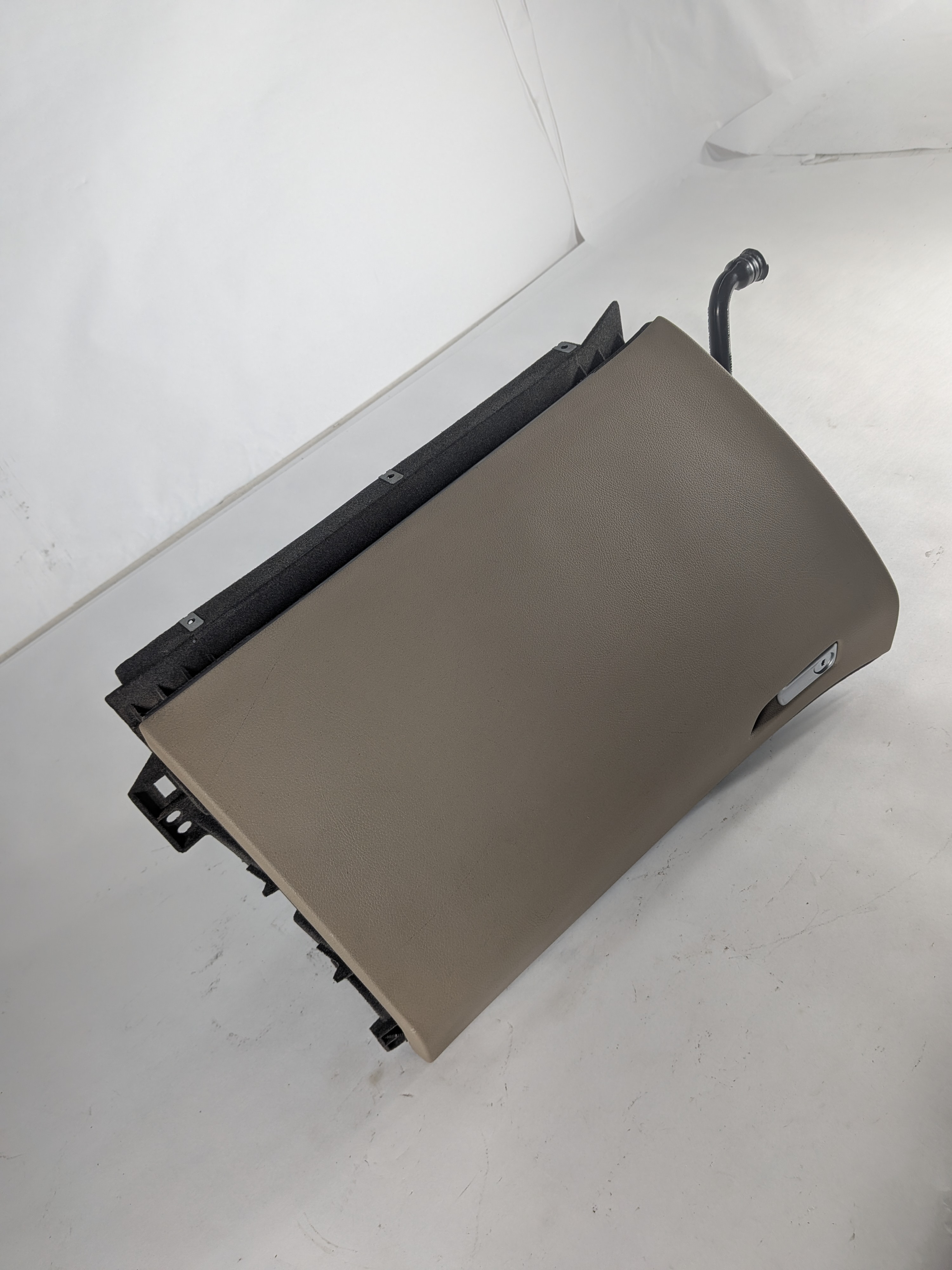 12-19 MERCEDES GL GLS ML CLASS (W166 X166) GLOVE BOX STORAGE COMPARTMENT (Beige) — exact item pictured