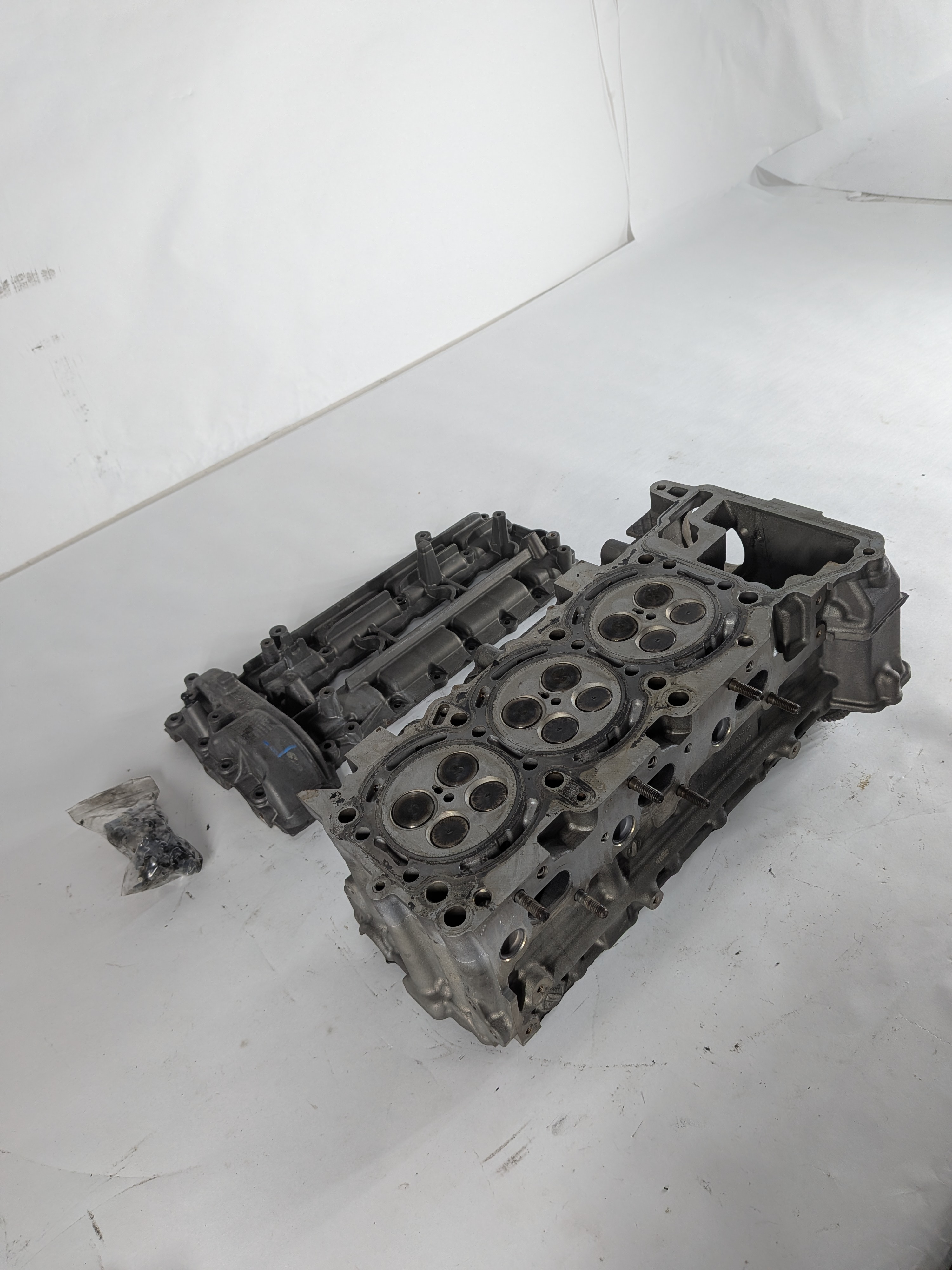 12-15 MERCEDES GL350 ML350 S350 (W166 X166 W221) 3.0L DIESEL LEFT CYLINDER HEAD — exact item pictured
