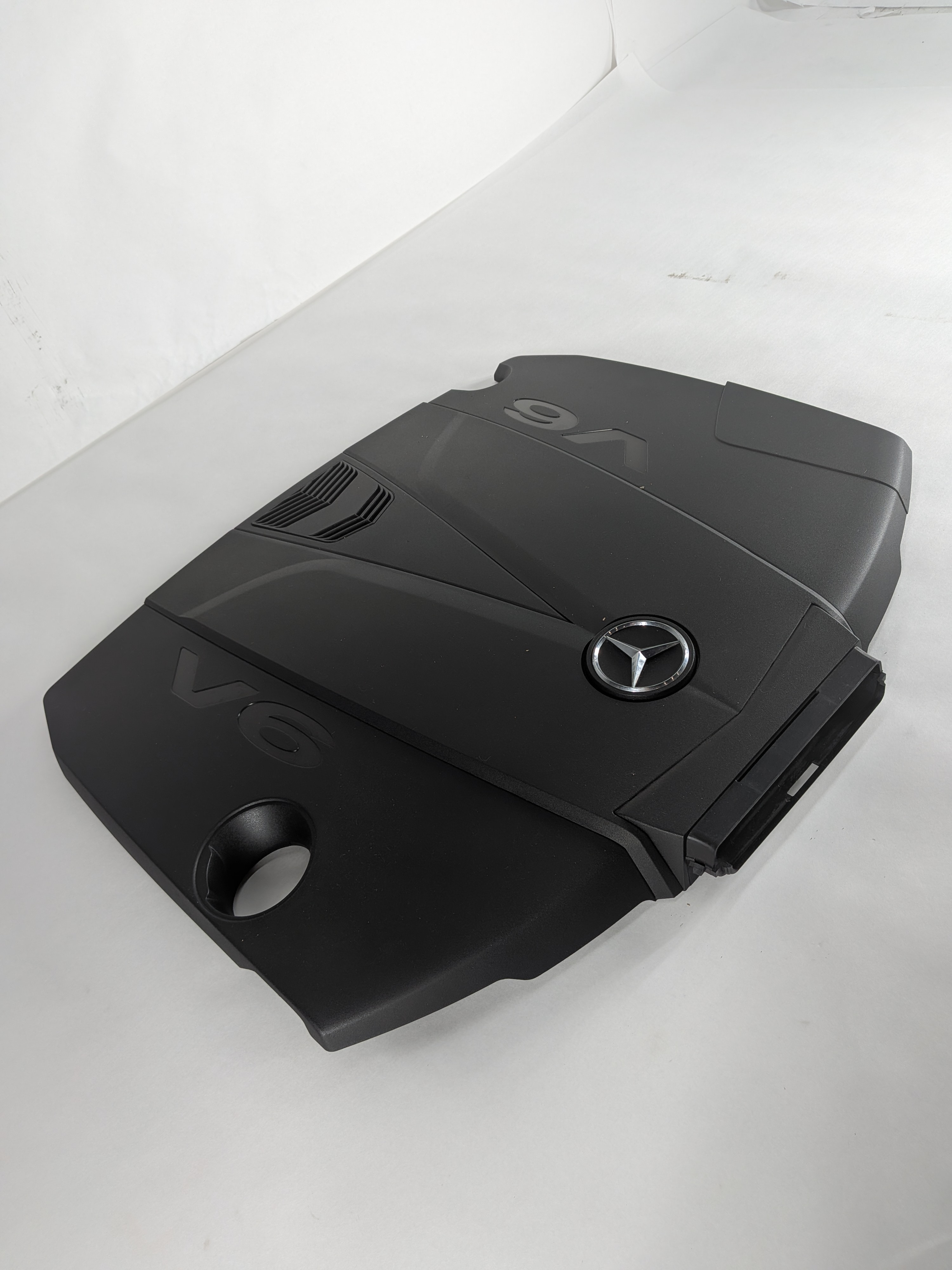 12-14 MERCEDES ML 13-16 GL X166 W166 3.0L DIESEL (OM642) PRIMARY ENGINE COVER — exact item pictured
