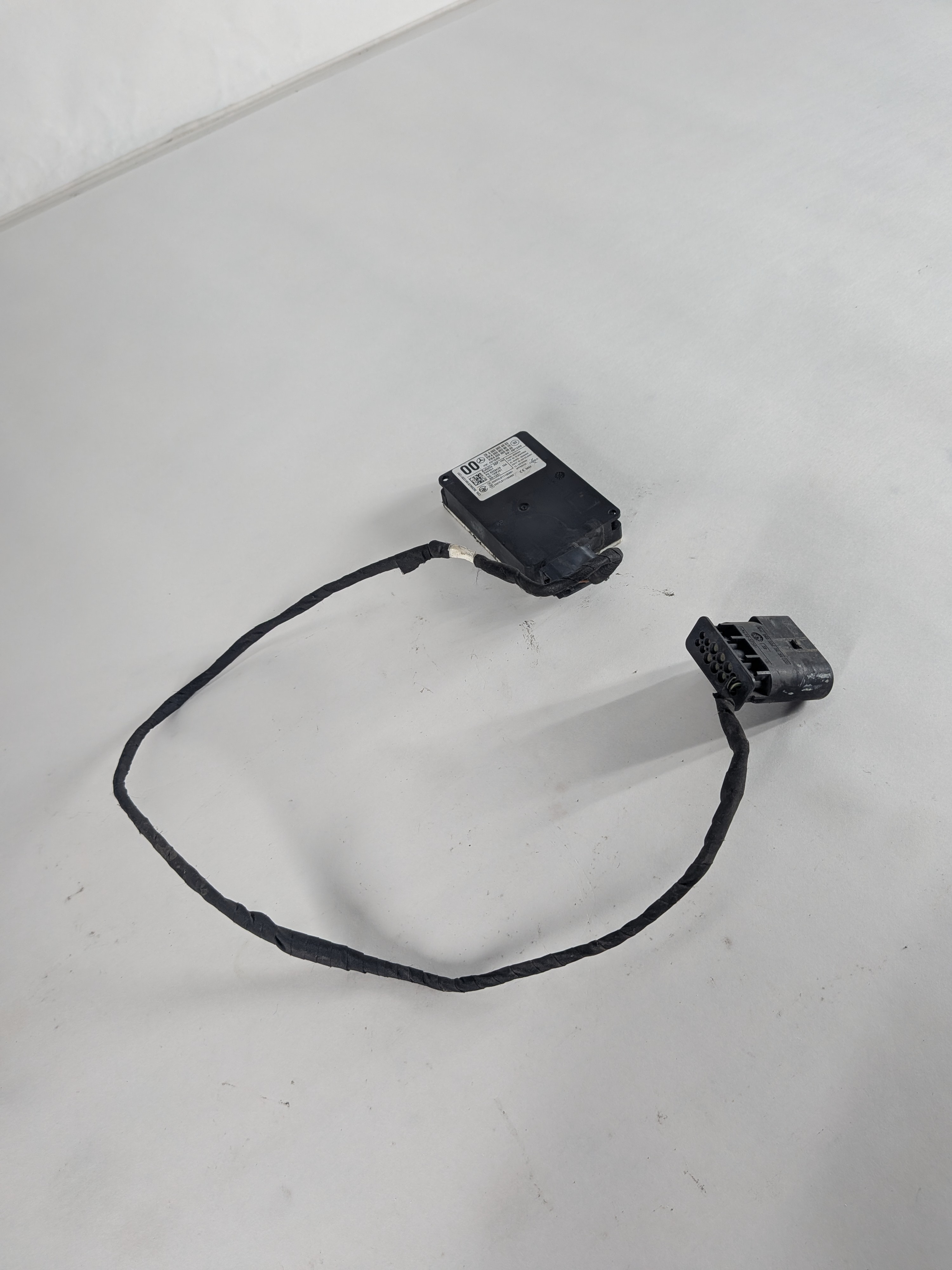 2014 MERCEDES ML350 (W166) FRONT AUTOMATIC BRAKE ASSIST RADAR SENSOR MODULE UNIT — exact item pictured