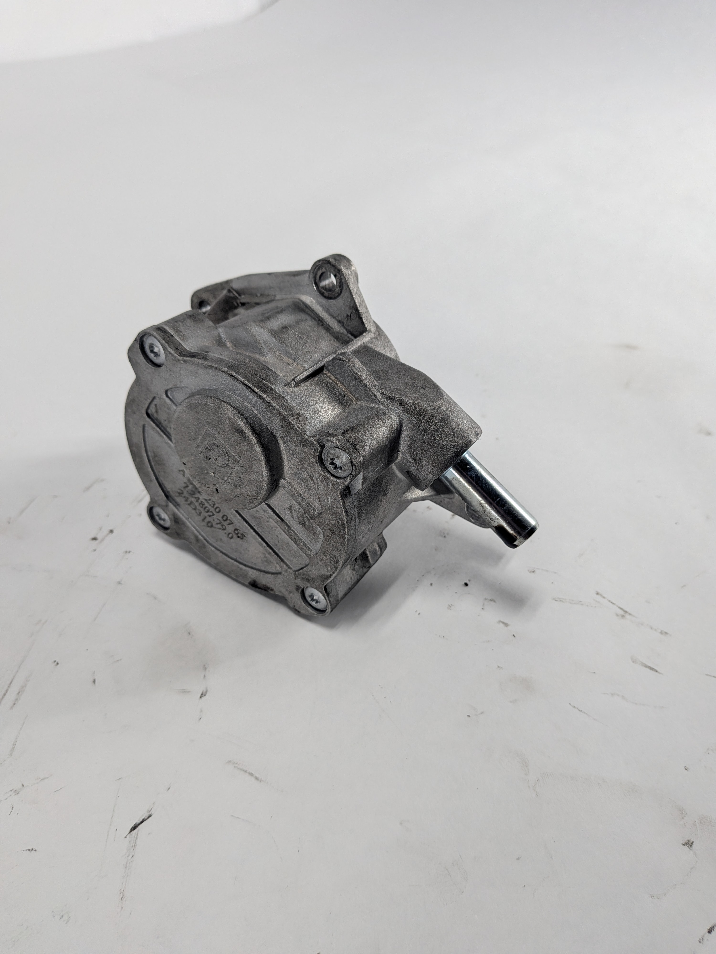 2012-2017 MERCEDES GL350 GLE350D GLS350D ML350 (W166 X166) DIESEL VACUUM PUMP — exact item pictured