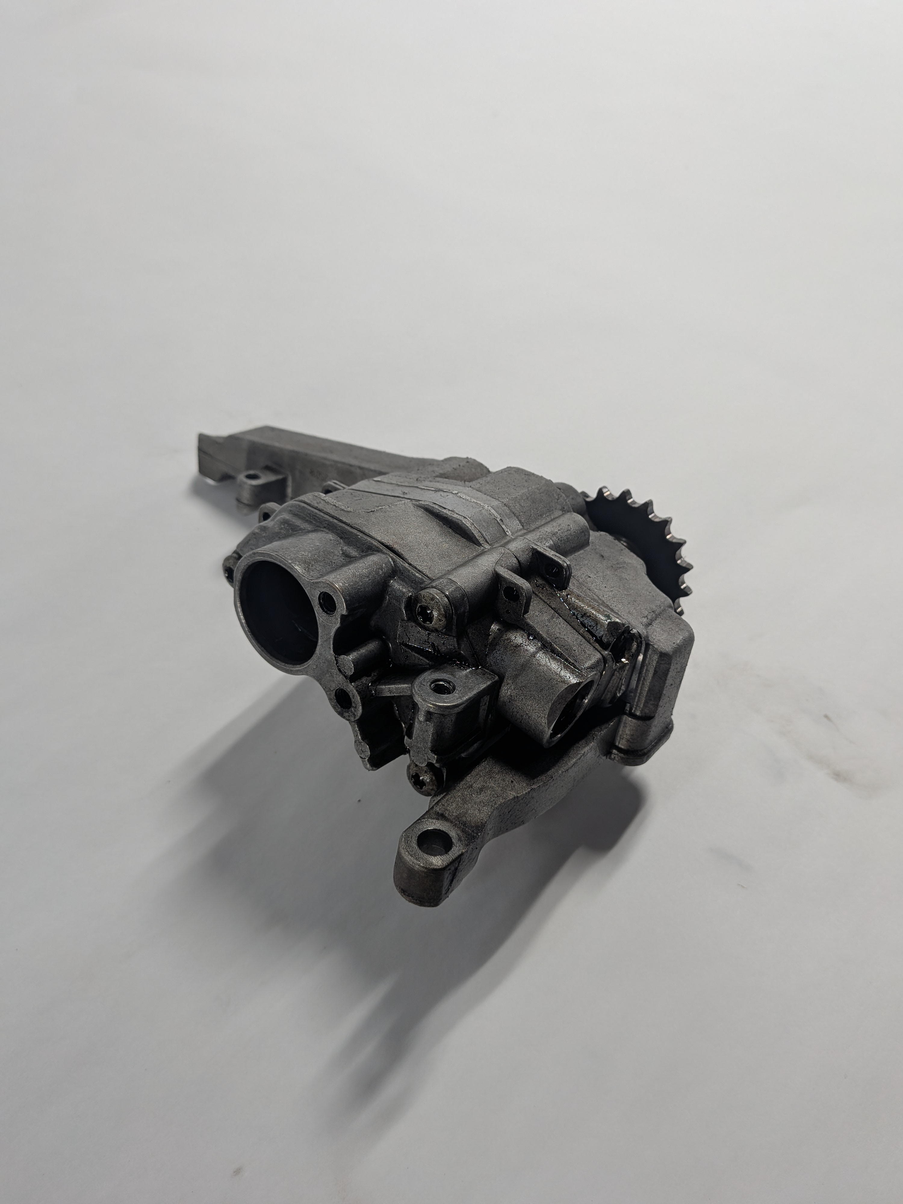 13-15 MERCEDES ML350 W166 3.0L OM642 DIESEL ENGINE OIL FLUID LUBRICATION PUMP — exact item pictured