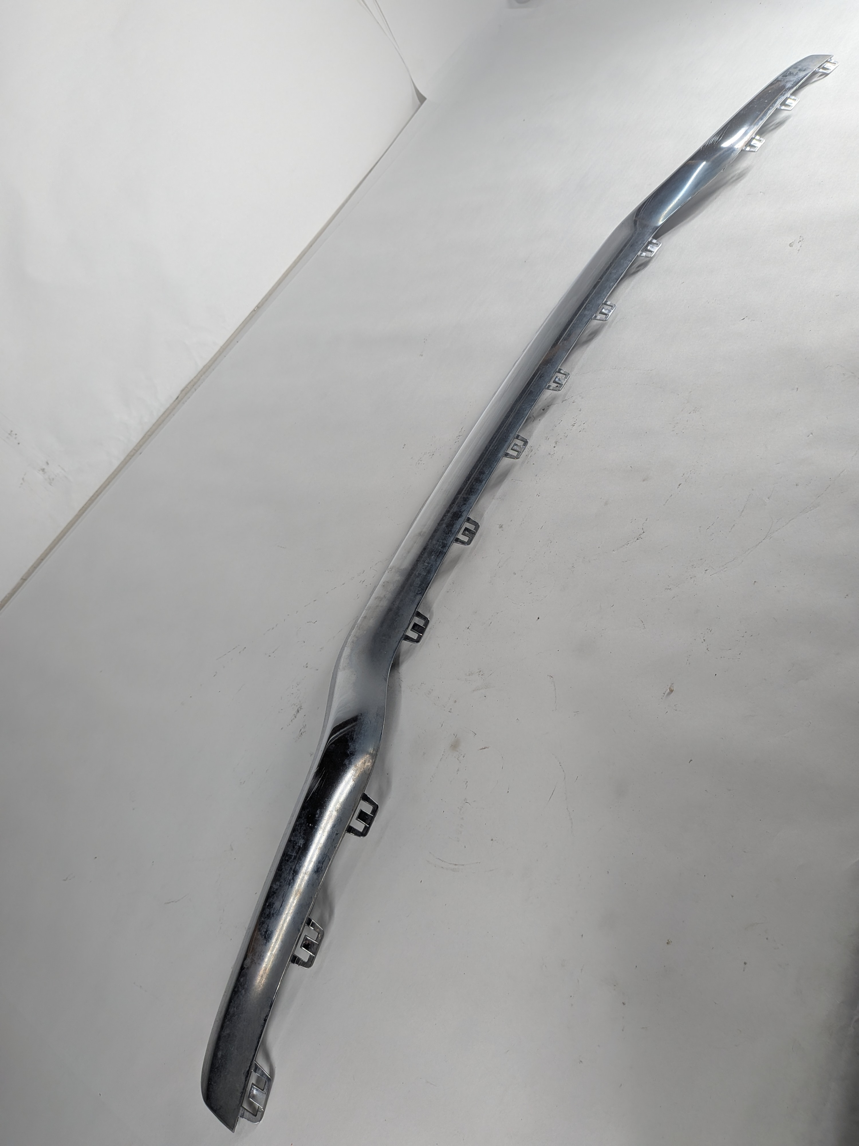 2014 MERCEDES ML350 W166 3.0L 642.826 ENGINE REAR LOWER BUMPER CHROME MOLDING — exact item pictured