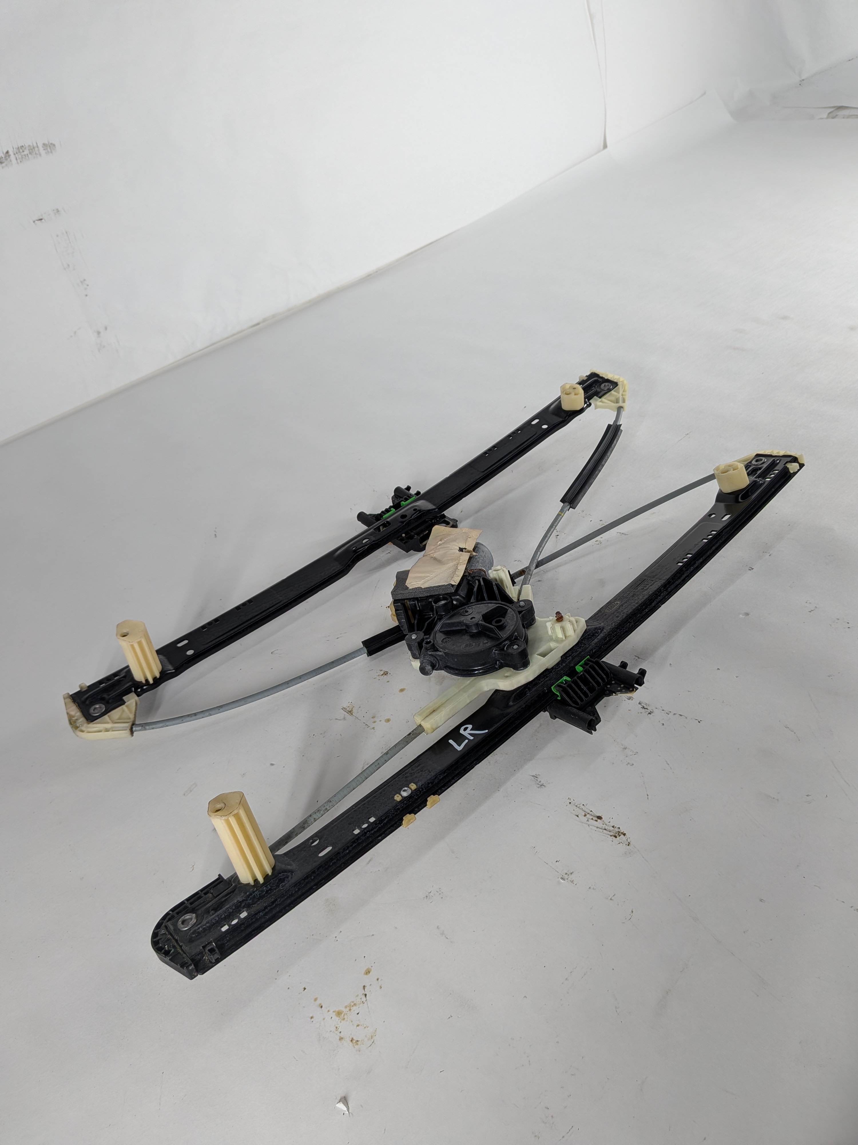 2014-2020 RANGE ROVER SPORT (L494) REAR LEFT DOOR WINDOW REGULATOR w/MOTOR — exact item pictured