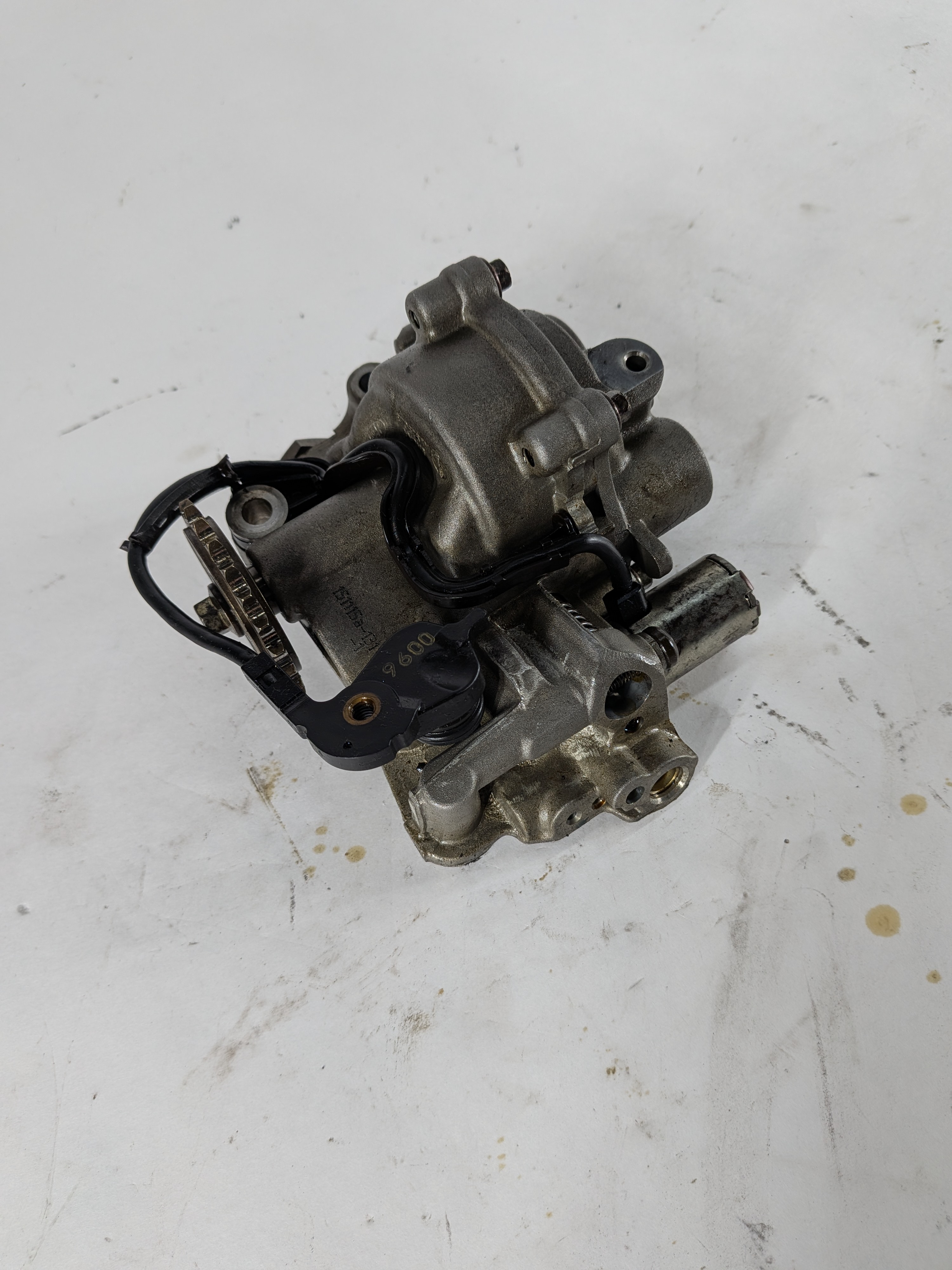15-20 LAND RANGE ROVER SPORT LR4 DISCOVERY L494 L405 L319 3.0L V6 AJ126 OIL PUMP — exact item pictured
