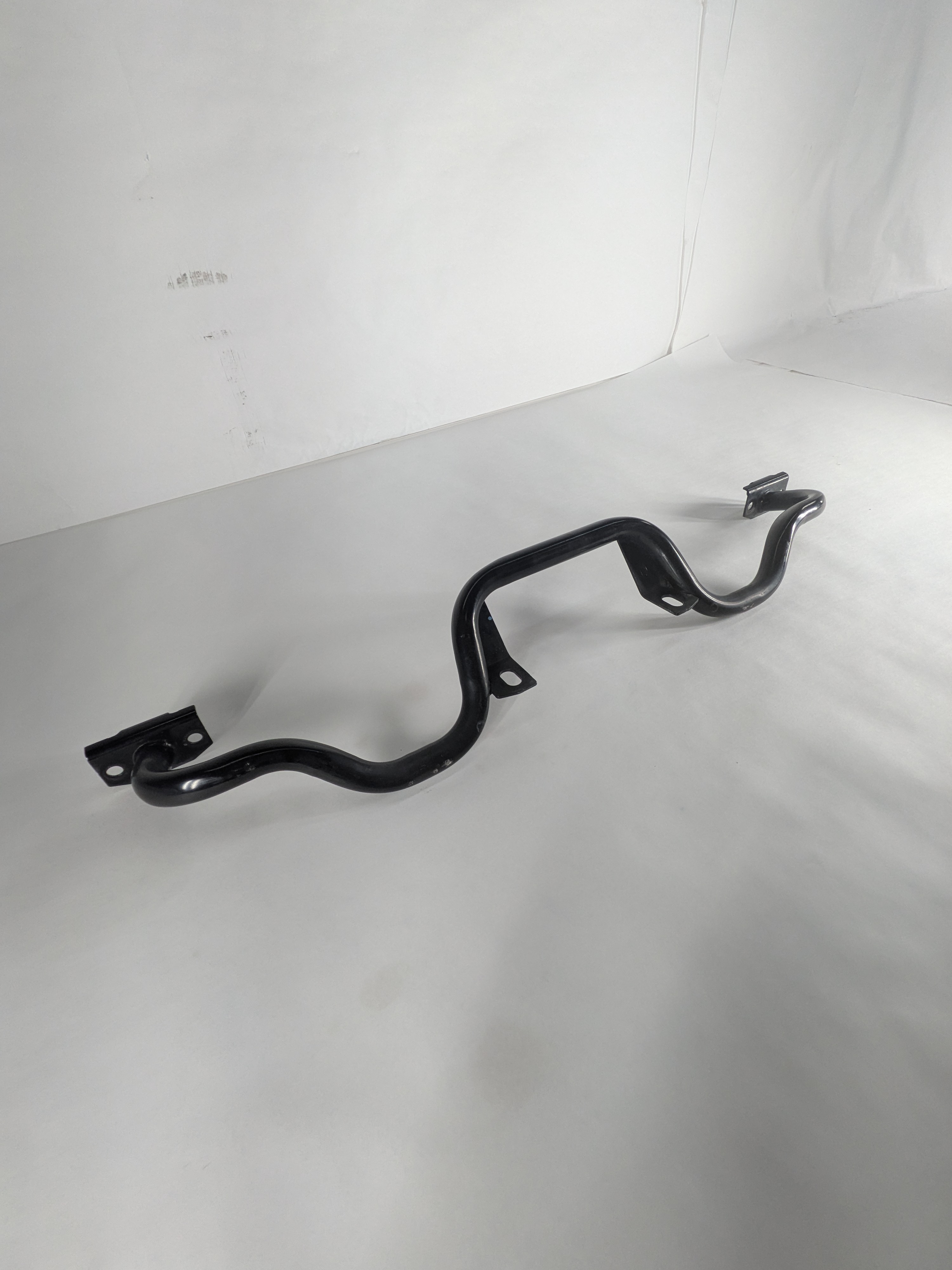 2016 RANGE ROVER SPORT (L494) FRONT RADIATOR GUARD SUPPORT PROTECTION BAR BRACE — exact item pictured