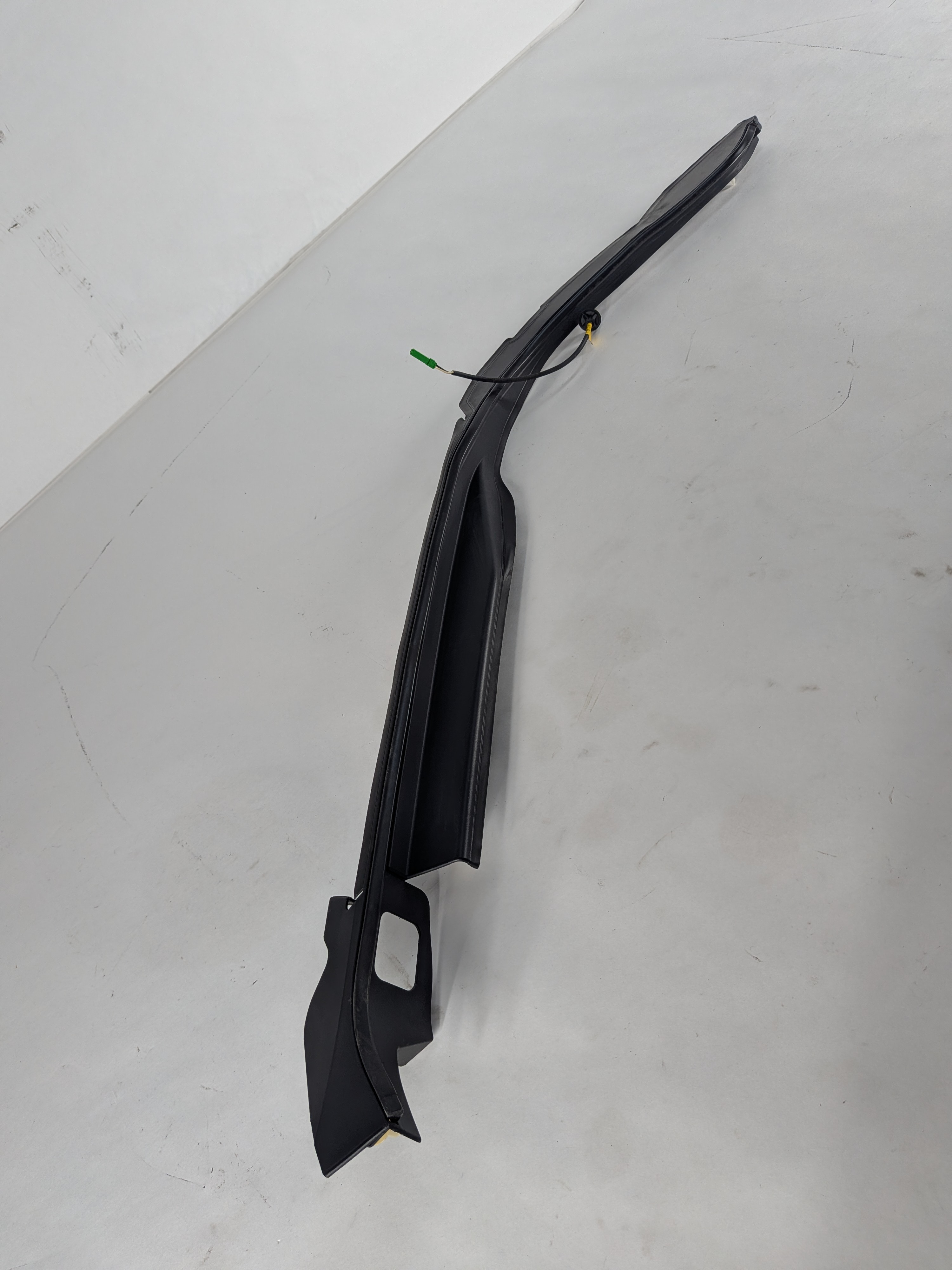2016 RANGE ROVER SPORT (L494) REAR LEFT LIFTGATE TAILGATE ANTI PINCH SENSOR — exact item pictured