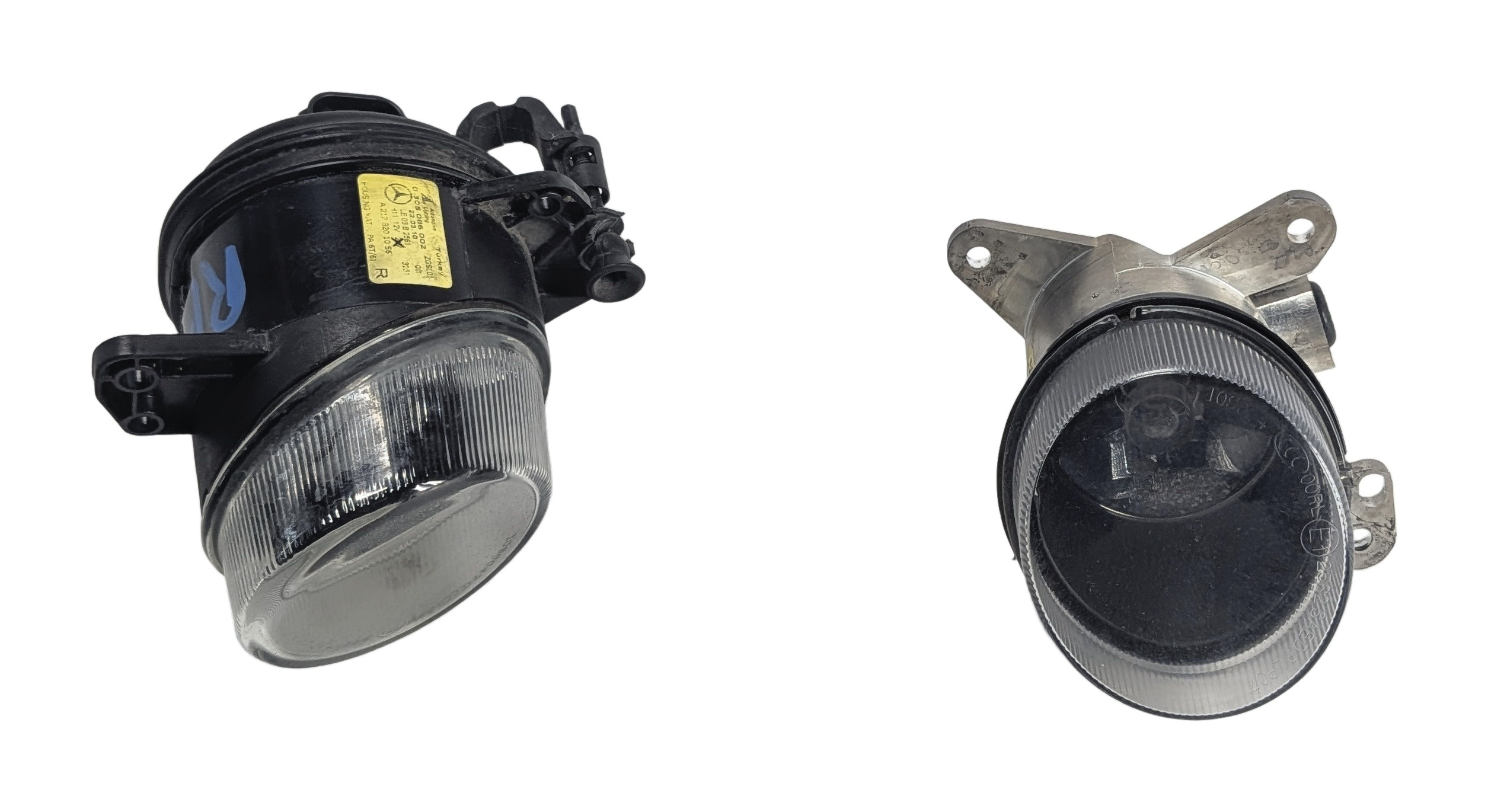 10-12 MERCEDES E-CLASS A207 C207 W207 W212 FRONT RIGHT PASSENGER FOGLIGHT SET/2 — exact item pictured